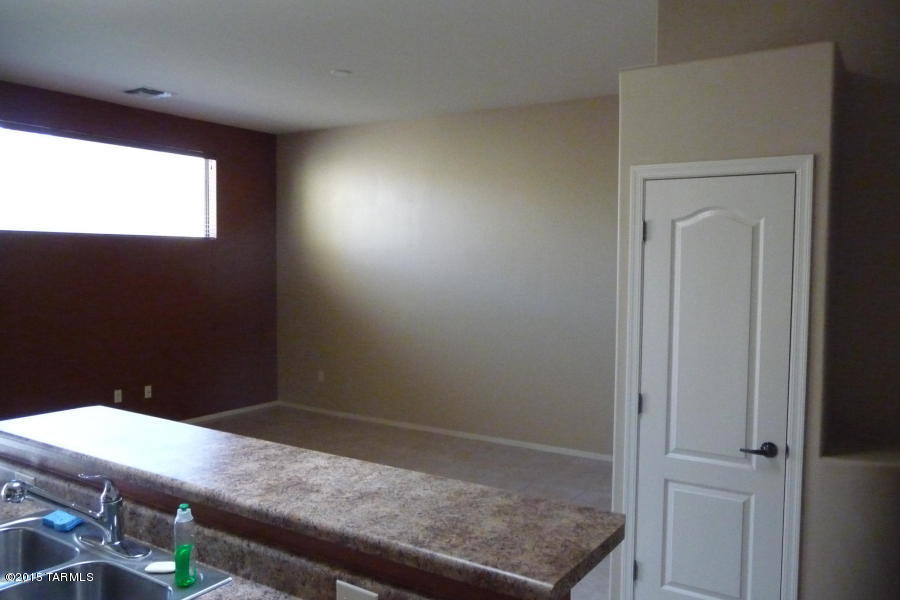 Riverside Crossing (1-133) - Residential Lease
