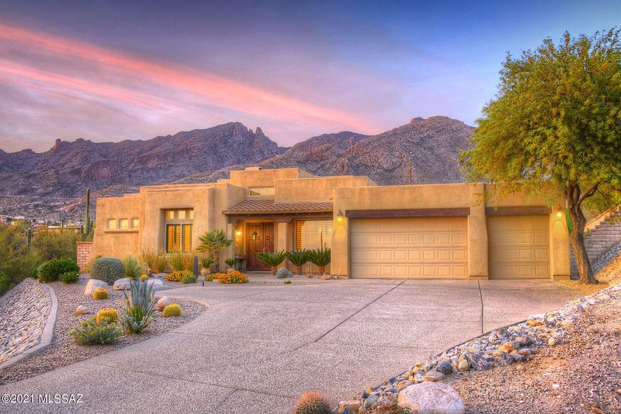 Excellent 4 BR/3 BA home in sought-after Paloma Canyon gated community!