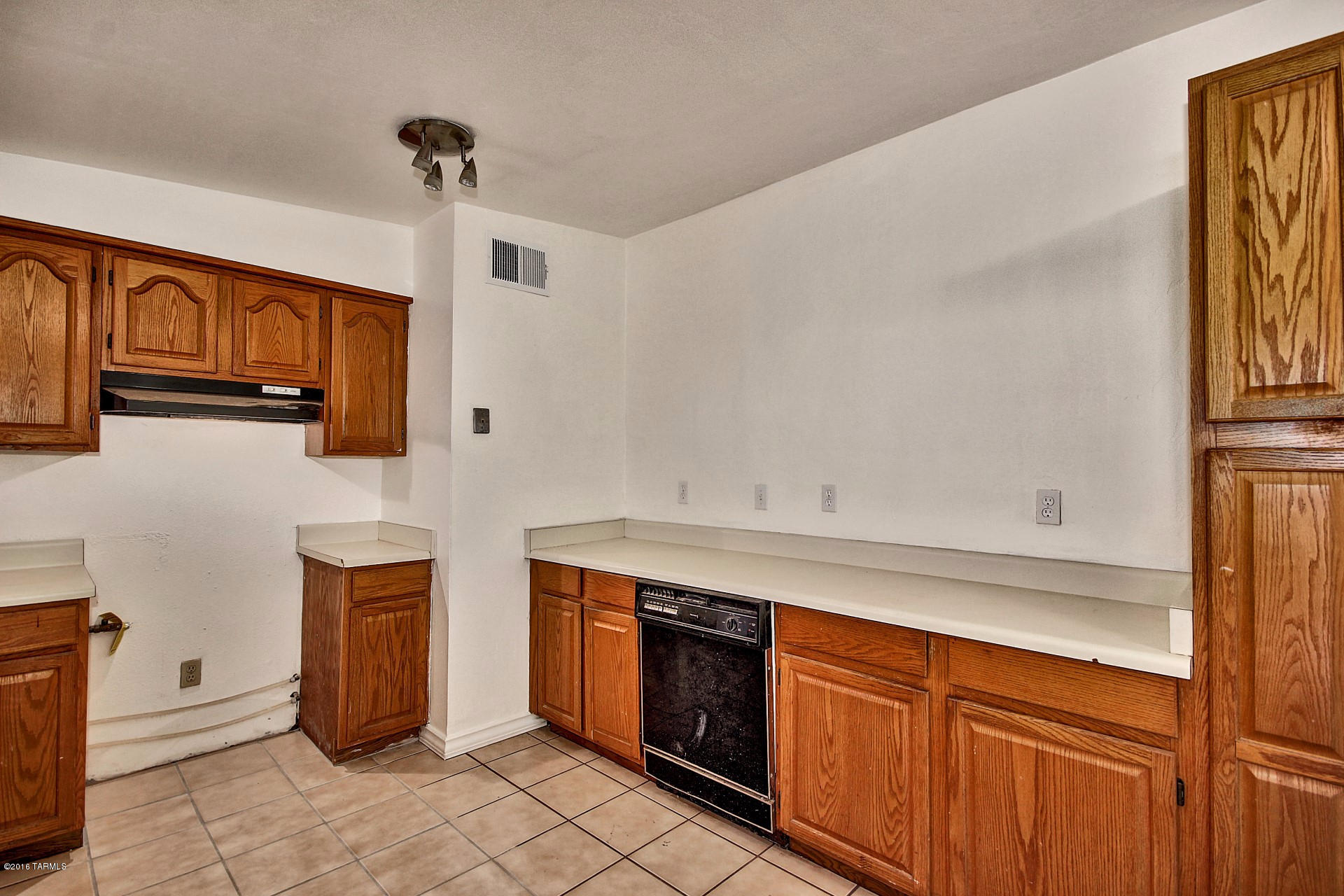 Estrella Sub Amd - Residential