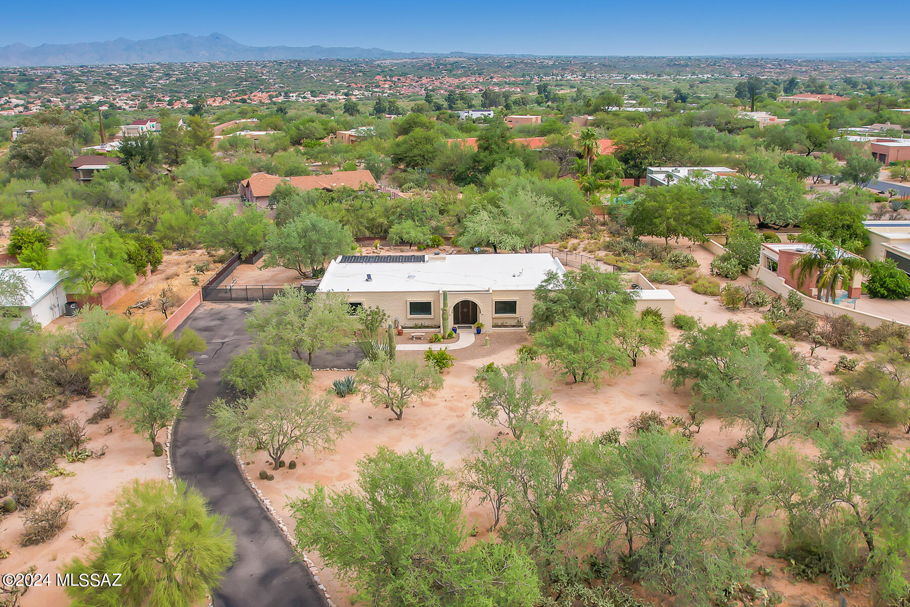 View Oro Valley, AZ 85704 house