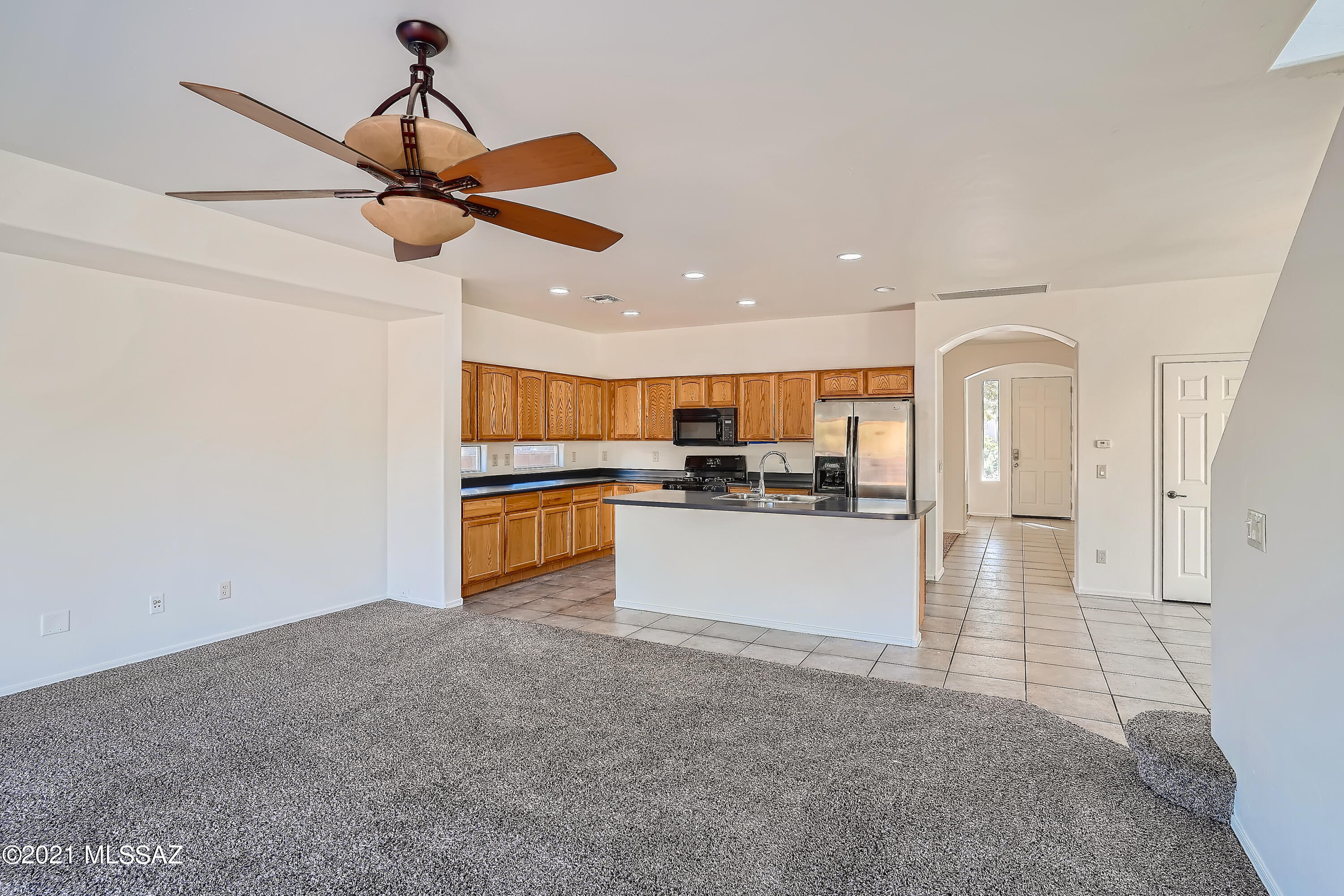Encanto Del Lago (1-82) - Residential