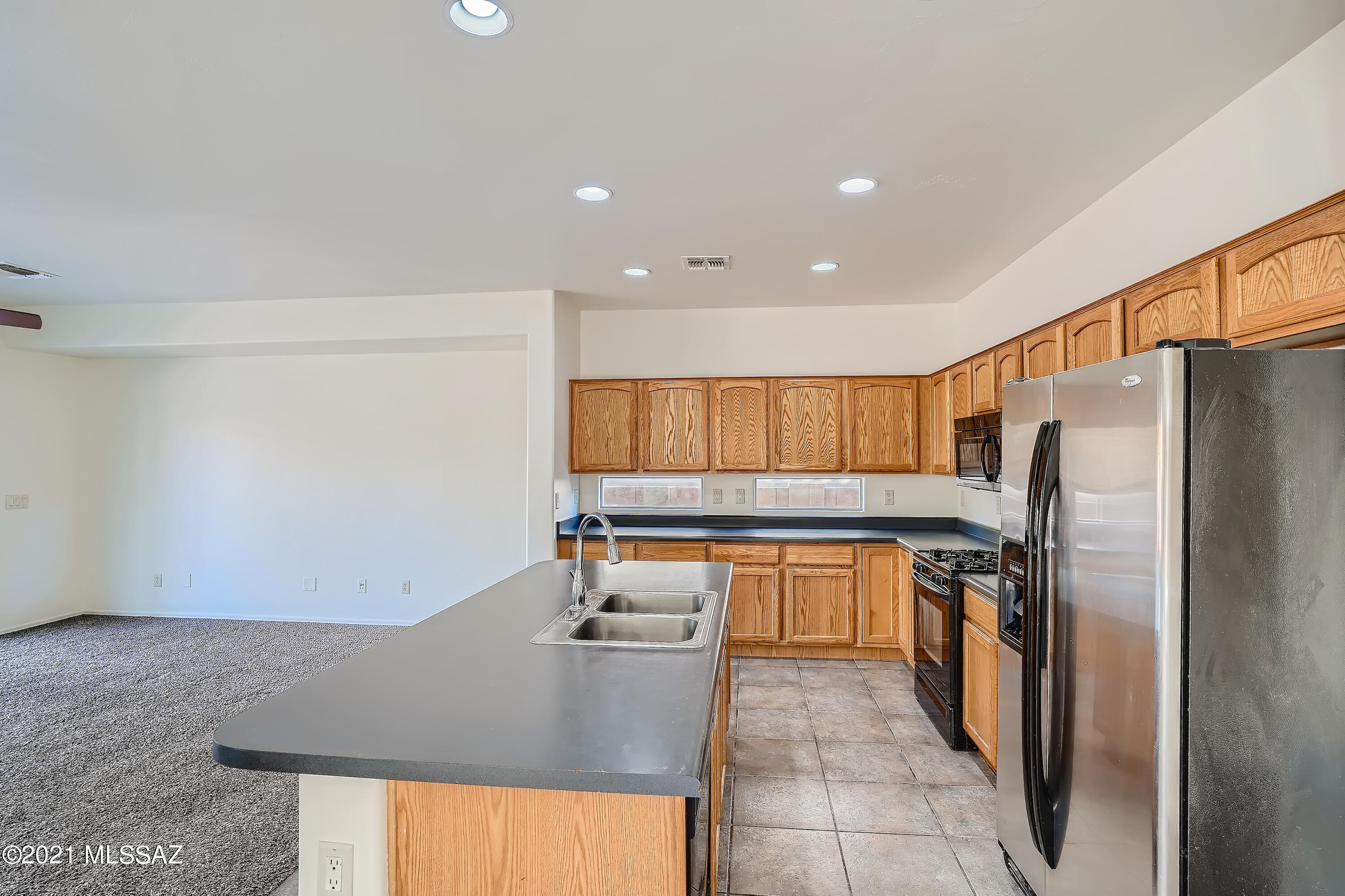 Encanto Del Lago (1-82) - Residential