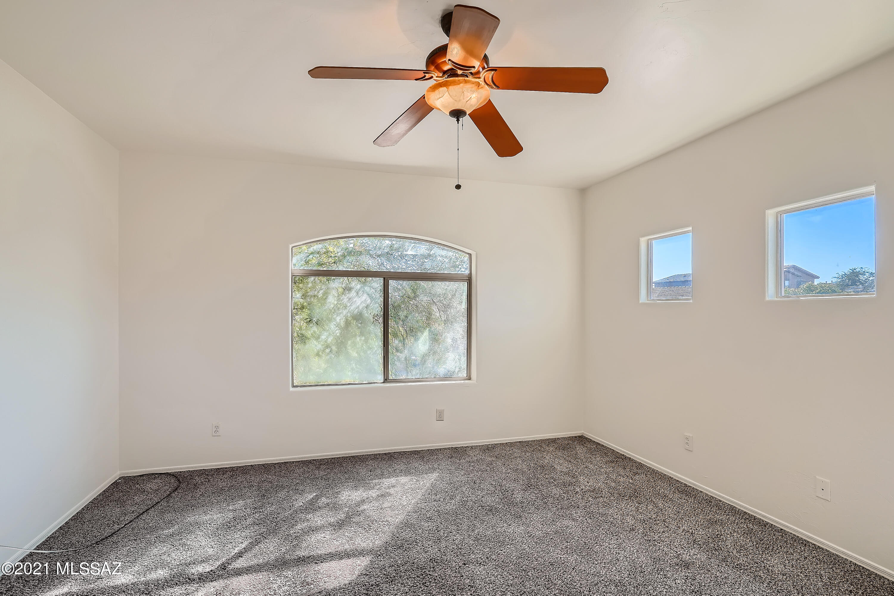 Encanto Del Lago (1-82) - Residential
