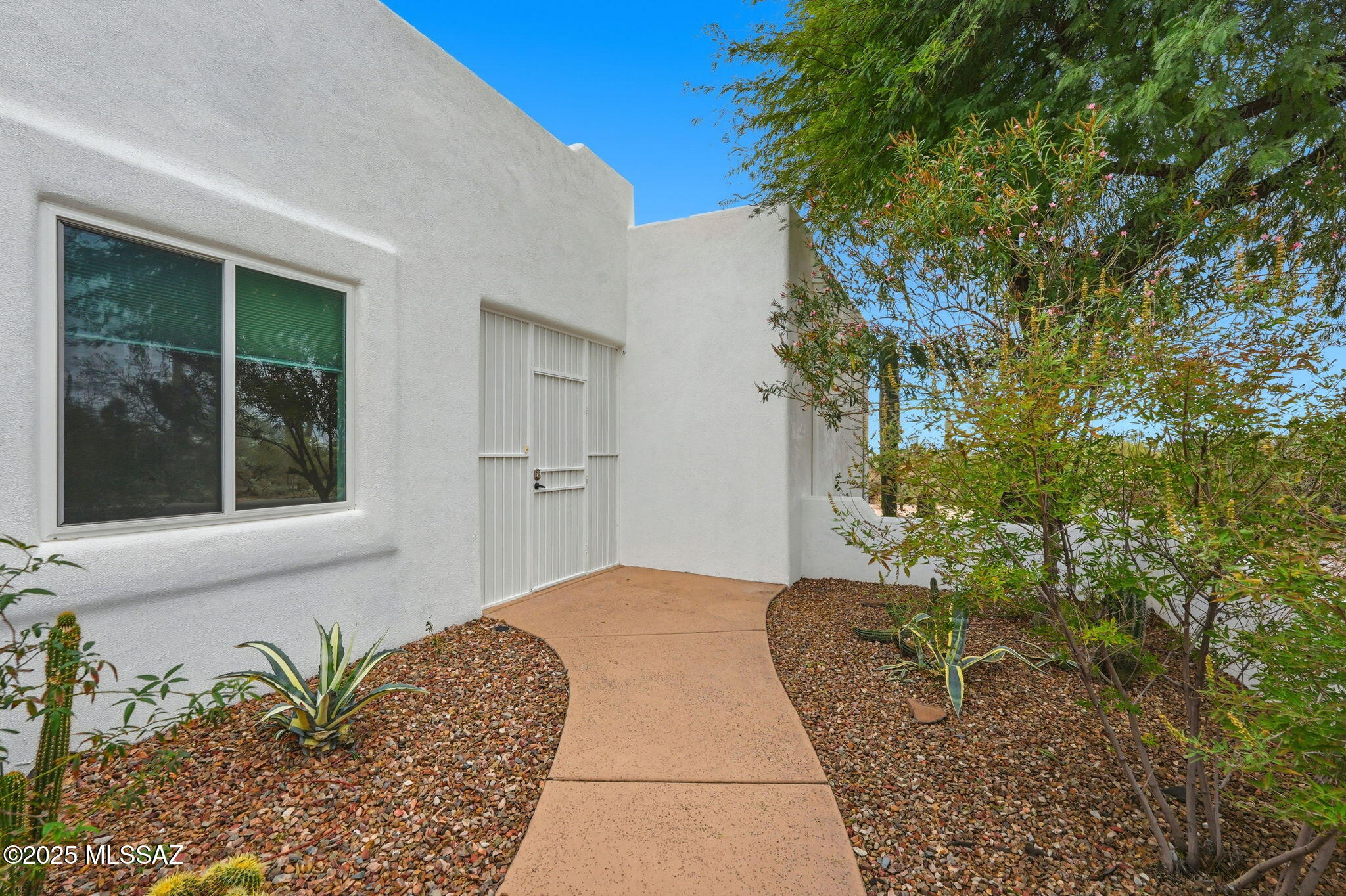 2867 W Owl Vista Place