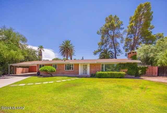 3323 N Forgeus Avenue