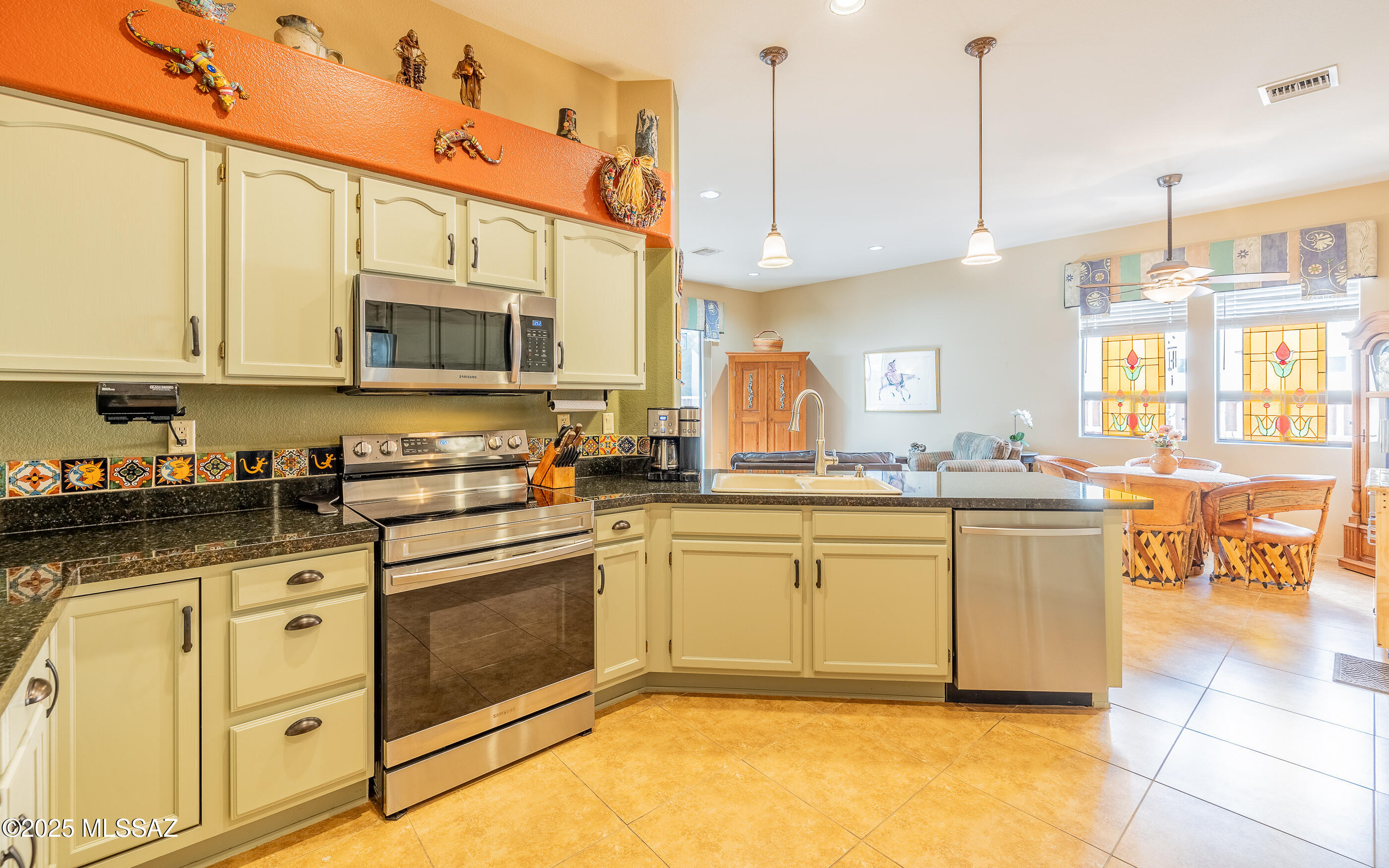 San Ignacio Vistas (1-223) - Residential