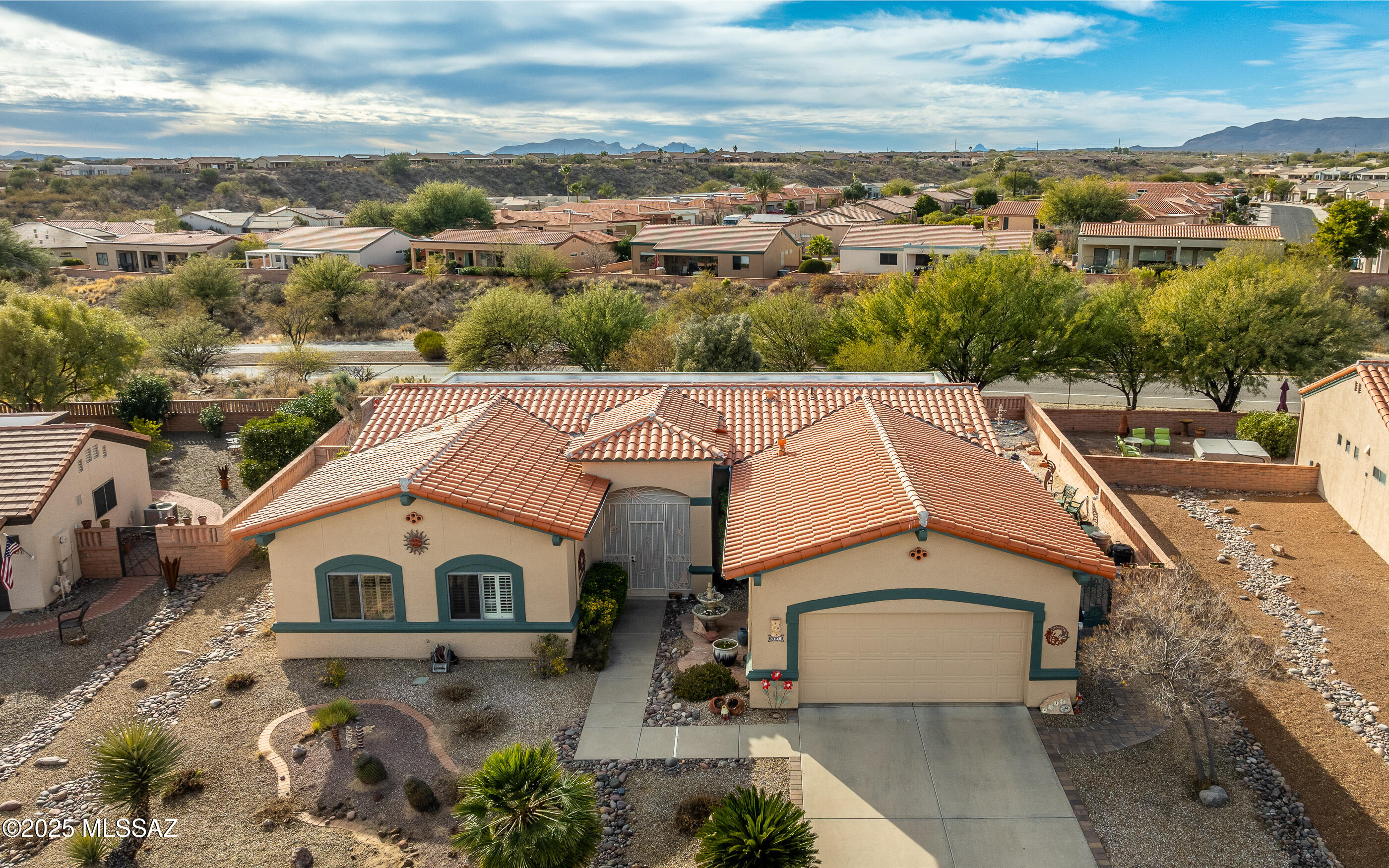 San Ignacio Vistas (1-223) - Residential