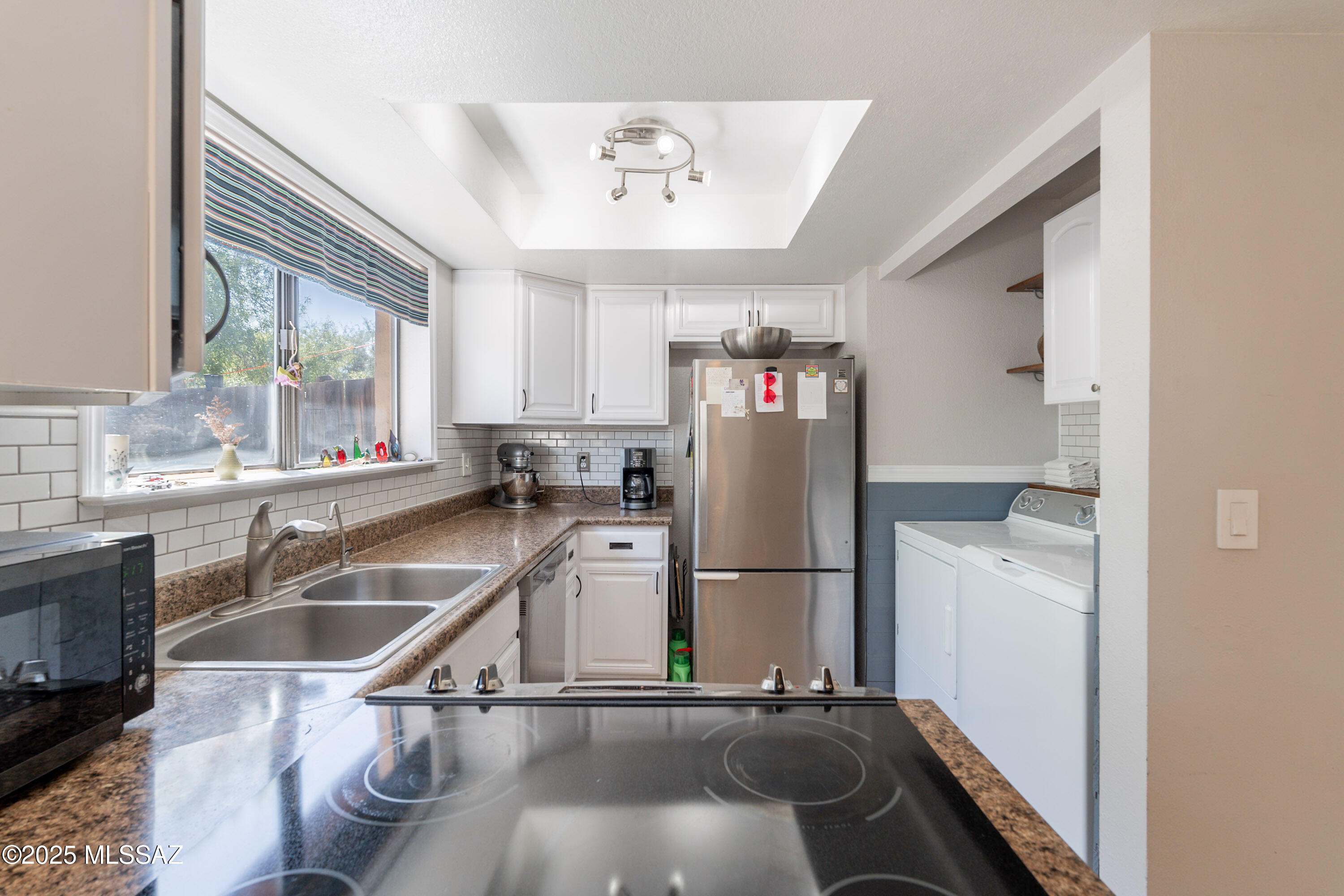 933 E Mesquite Drive