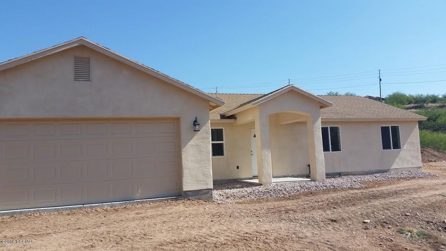 Fully remodeled 4bd 2ba ,ceramic tile through-out, carpet in bedrooms, all electric, ac-system,2 car garage great views. 1.29 acre, kitchen and bathrooms with granite counter tops,brand new kitchen cabinet must see.