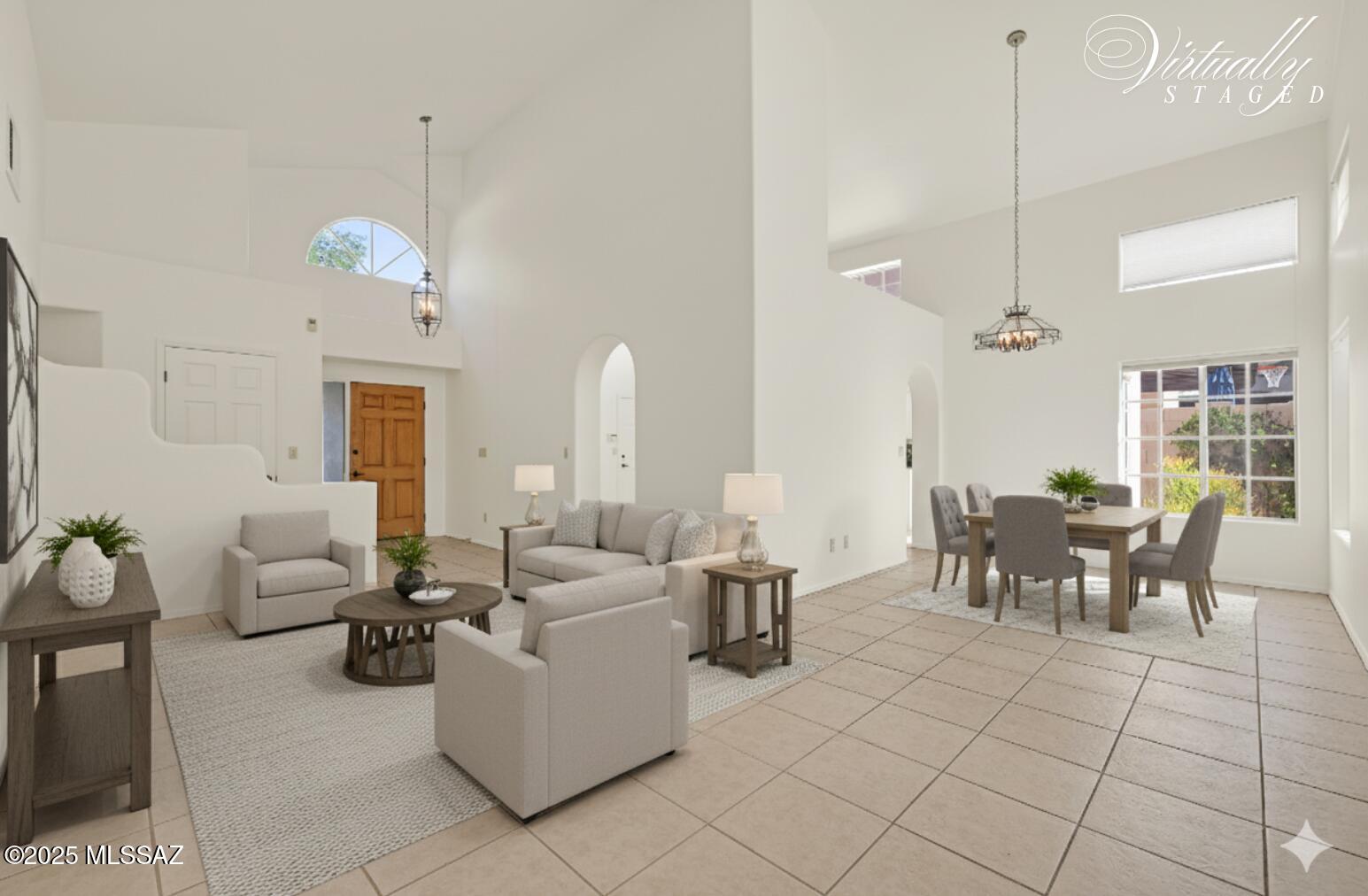 3745 N Camino Leamaria