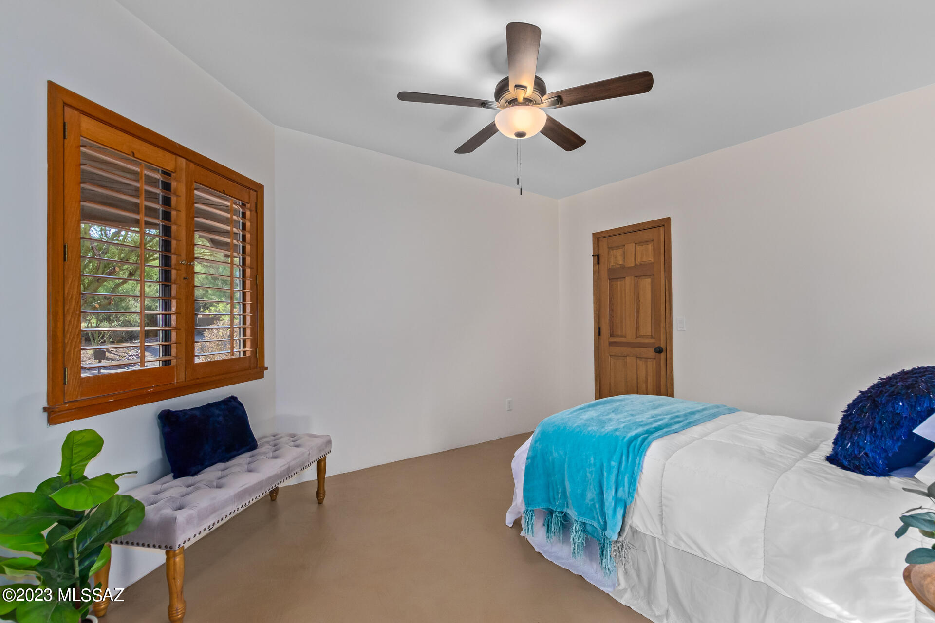 Las Alturas (1-167) - Residential