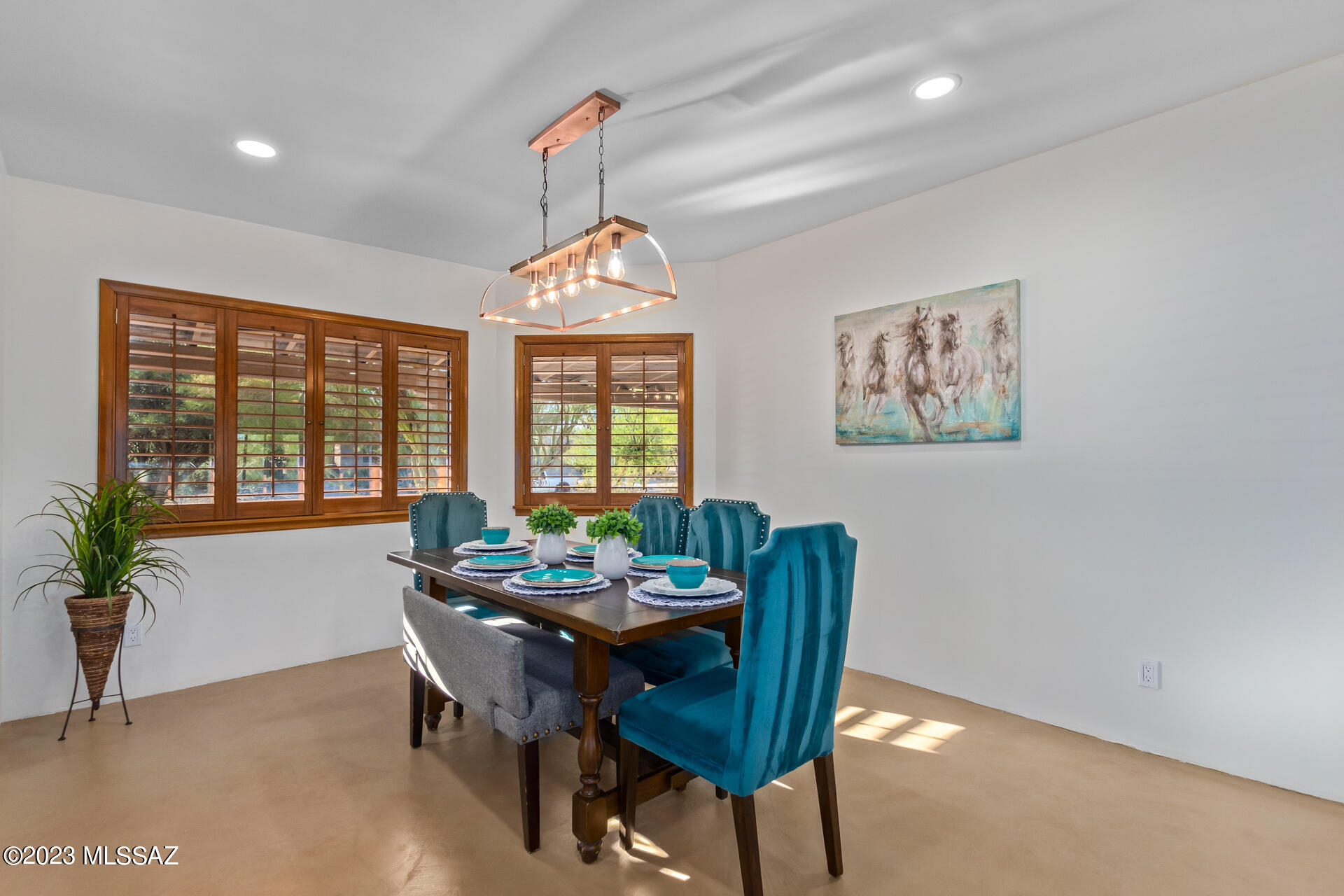 Las Alturas (1-167) - Residential