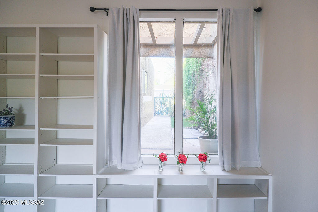 El Mirador Townhouses (1-41) - Residential