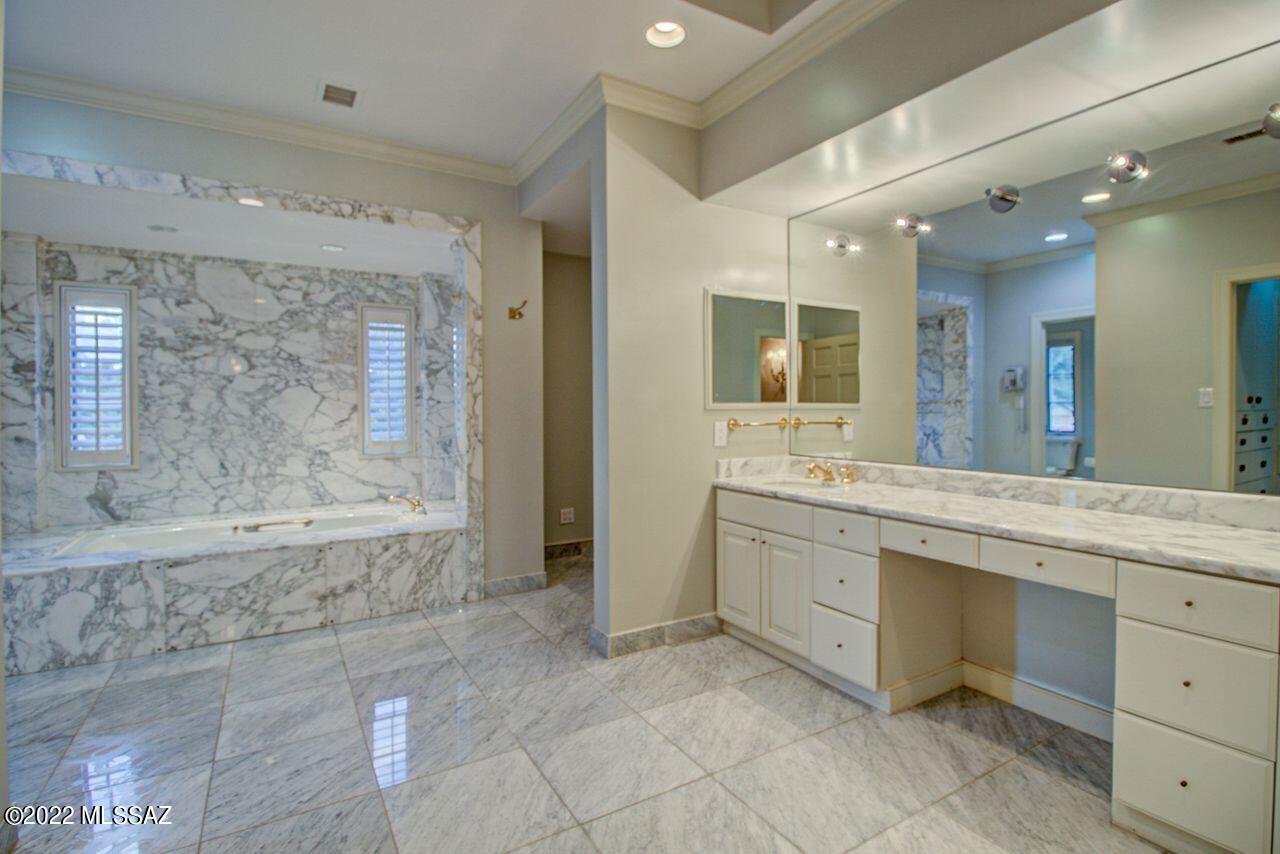 Riverbend - Sabino Canyon Road  (1-97) - Residential