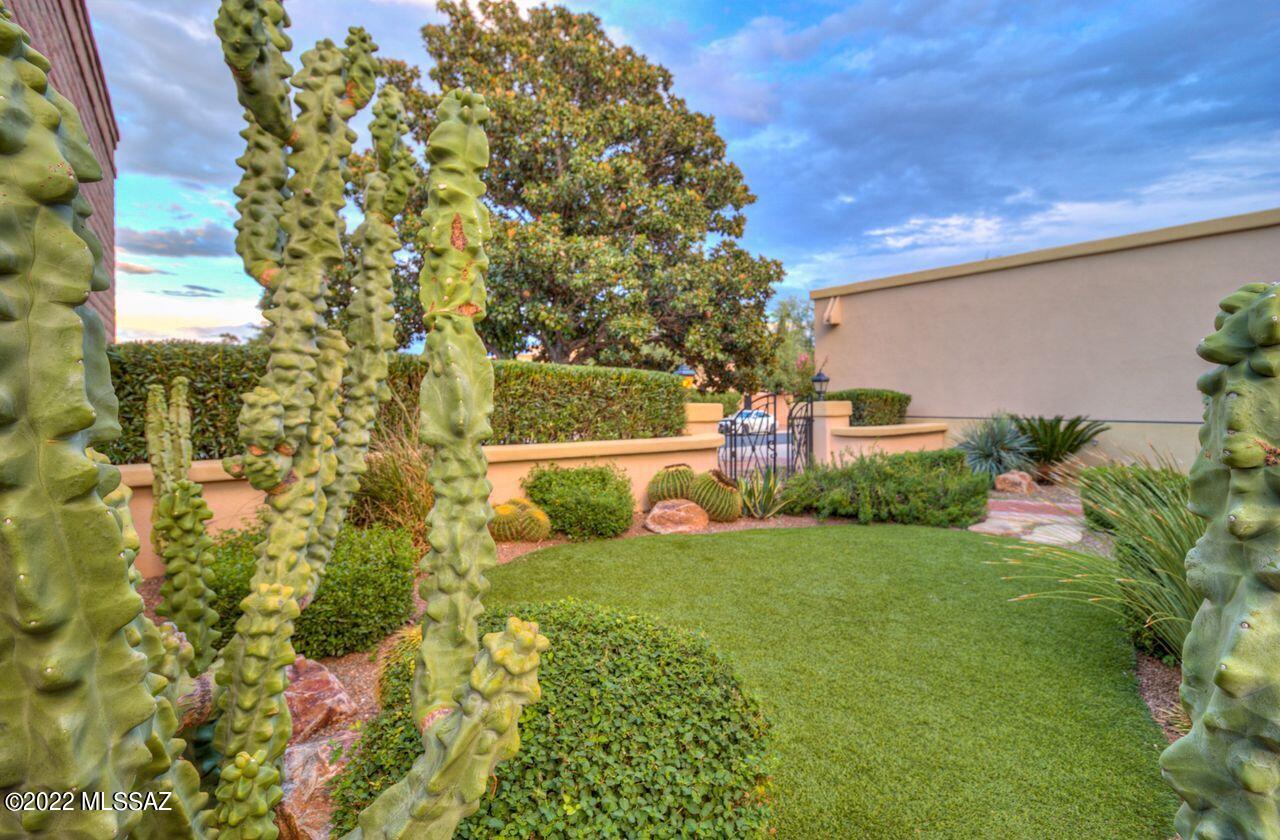 Riverbend - Sabino Canyon Road  (1-97) - Residential