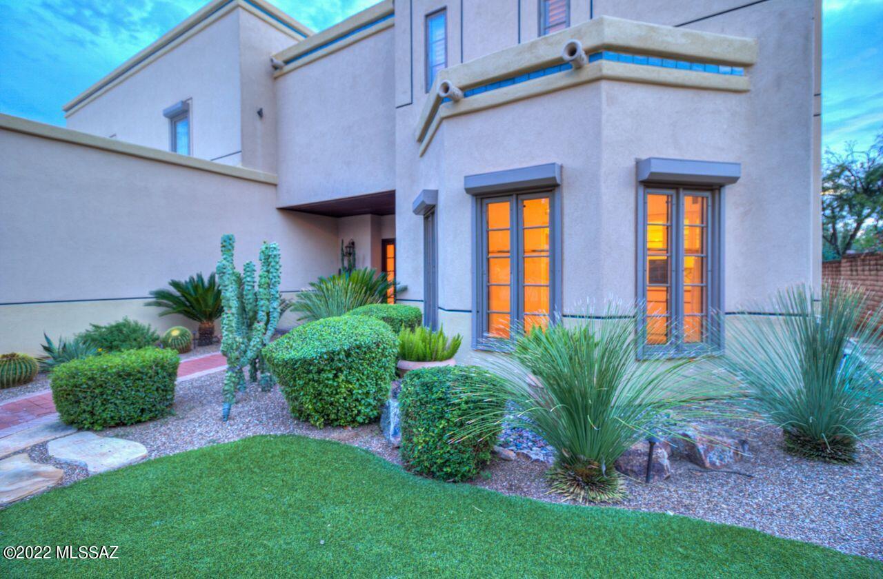 Riverbend - Sabino Canyon Road  (1-97) - Residential