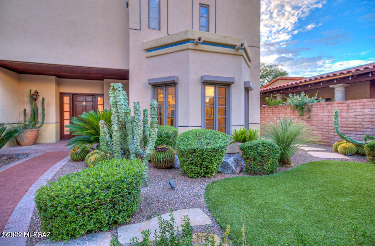 Riverbend - Sabino Canyon Road  (1-97) - Residential