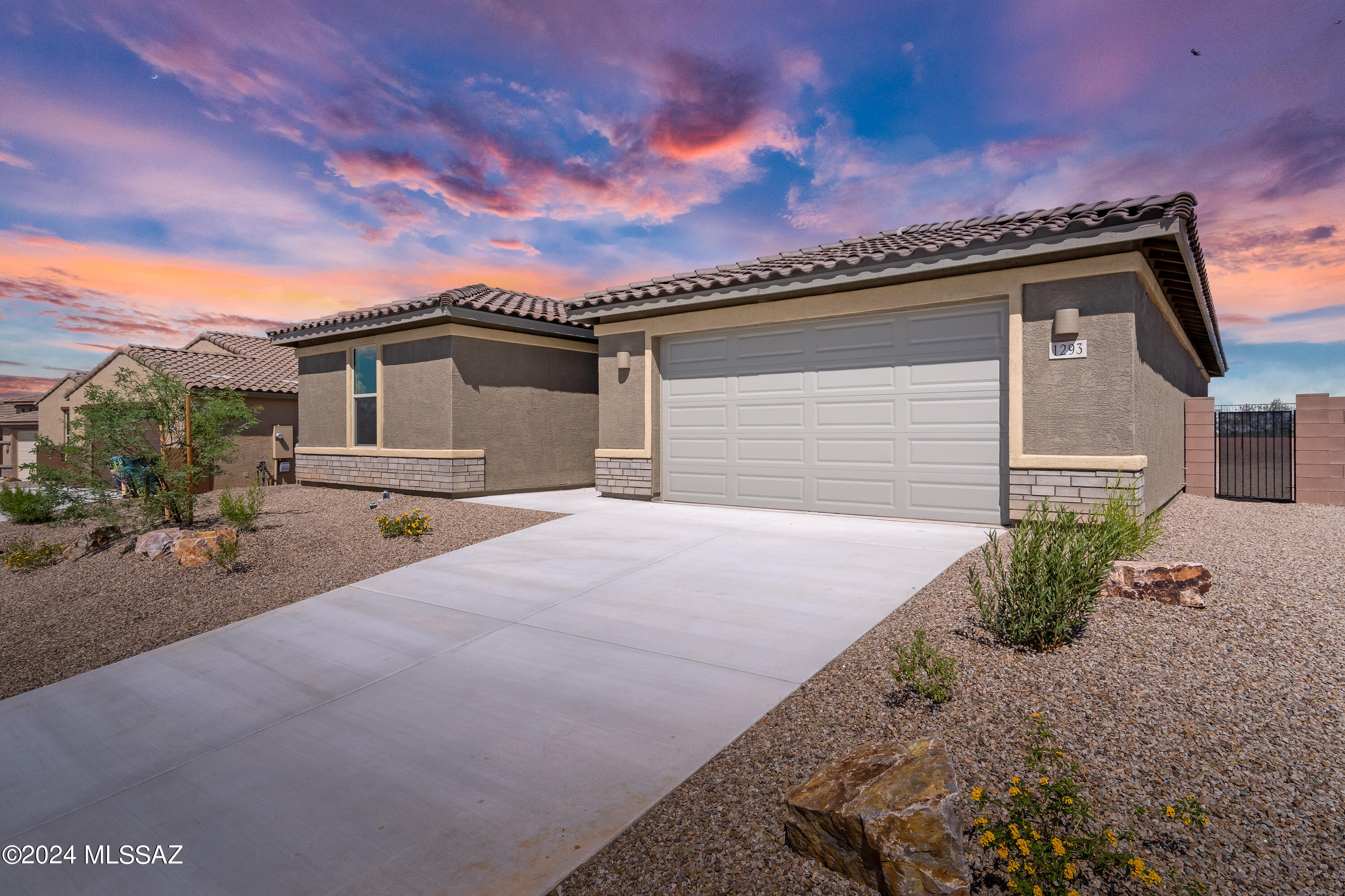 View Sahuarita, AZ 85629 house