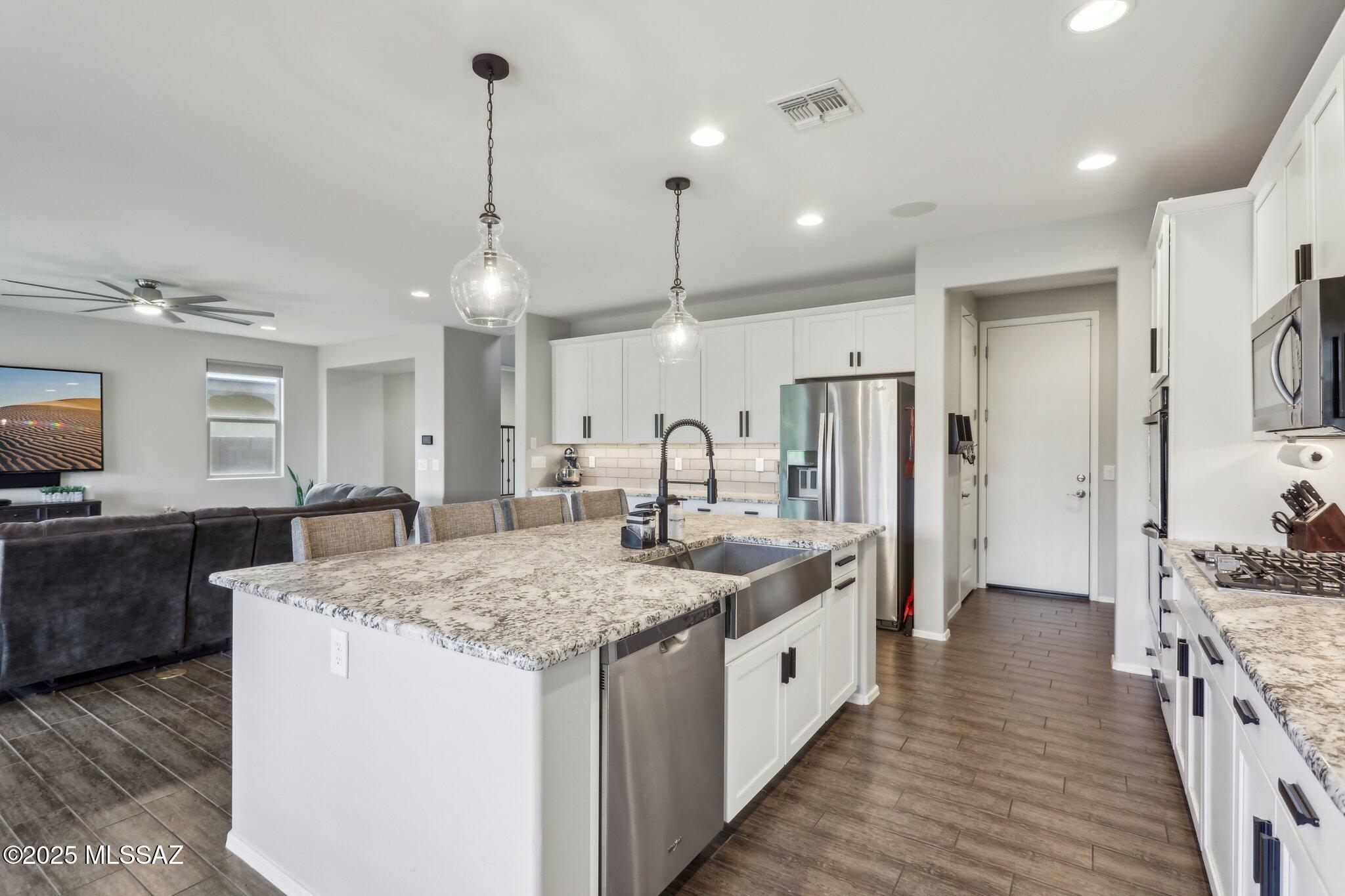 The Estates At Capella - Residential