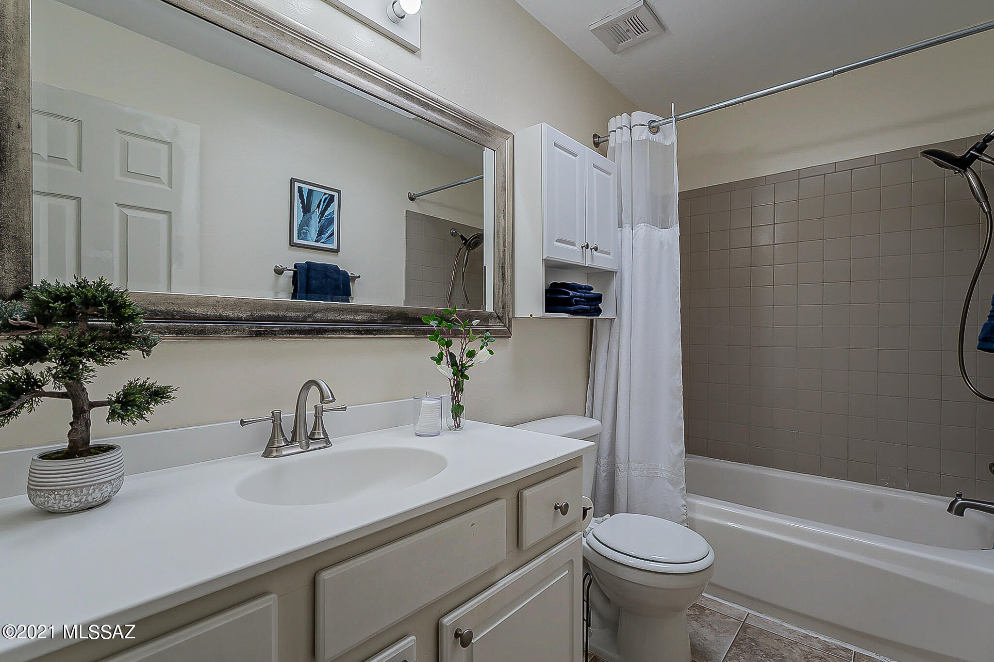 Braewood Terrace (1-107) - Residential
