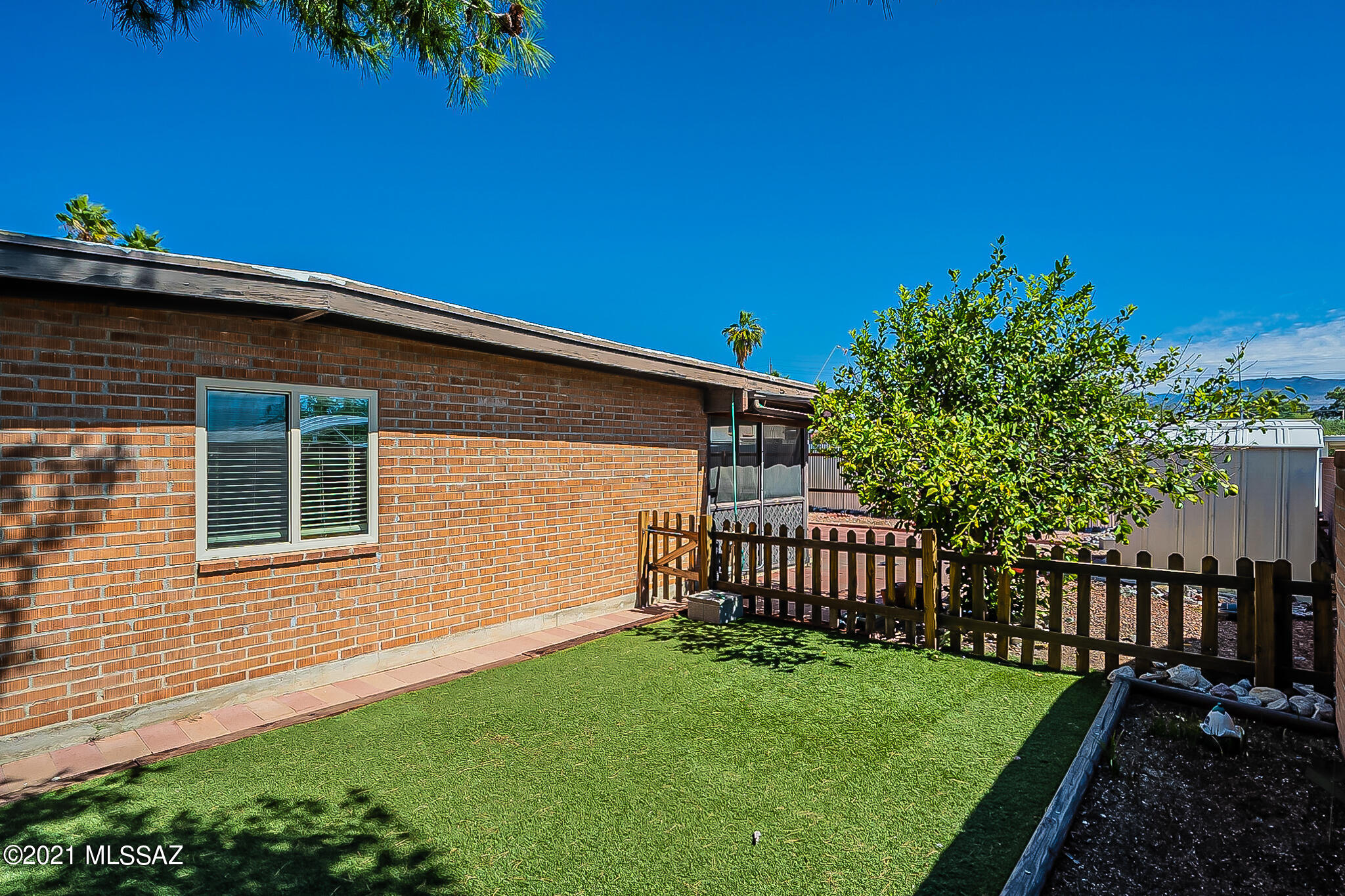 Braewood Terrace (1-107) - Residential
