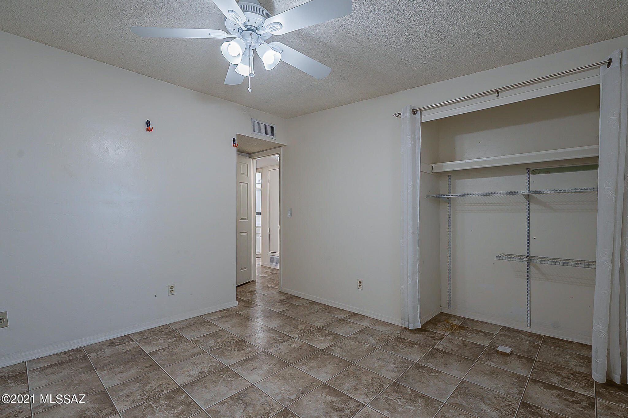 Braewood Terrace (1-107) - Residential