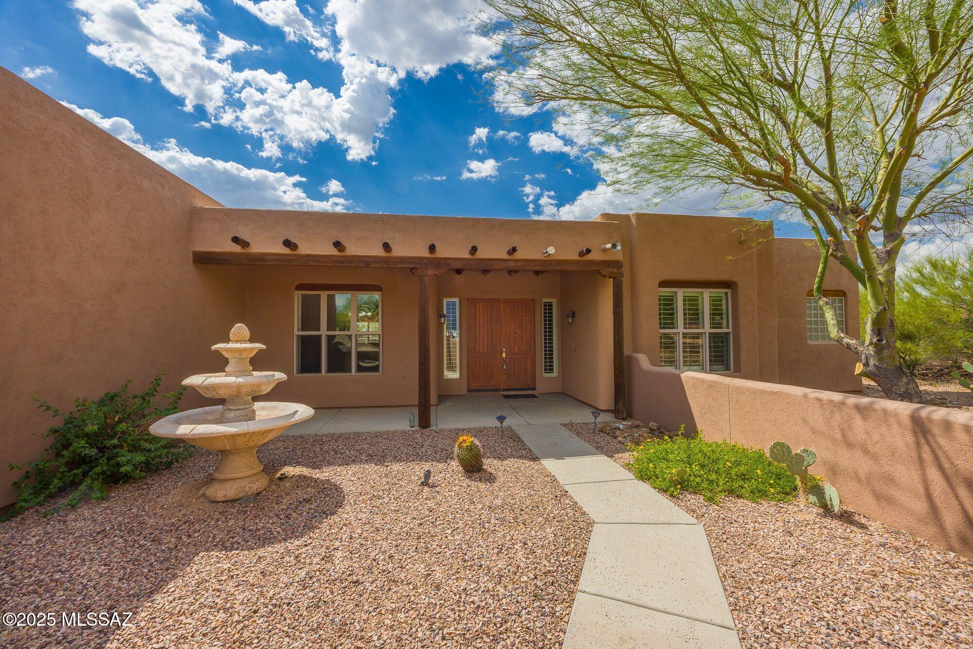 2436 W Ogle Wash Place