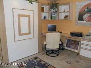 Tucson National Townhomes West II (1-81) - Residential Lease