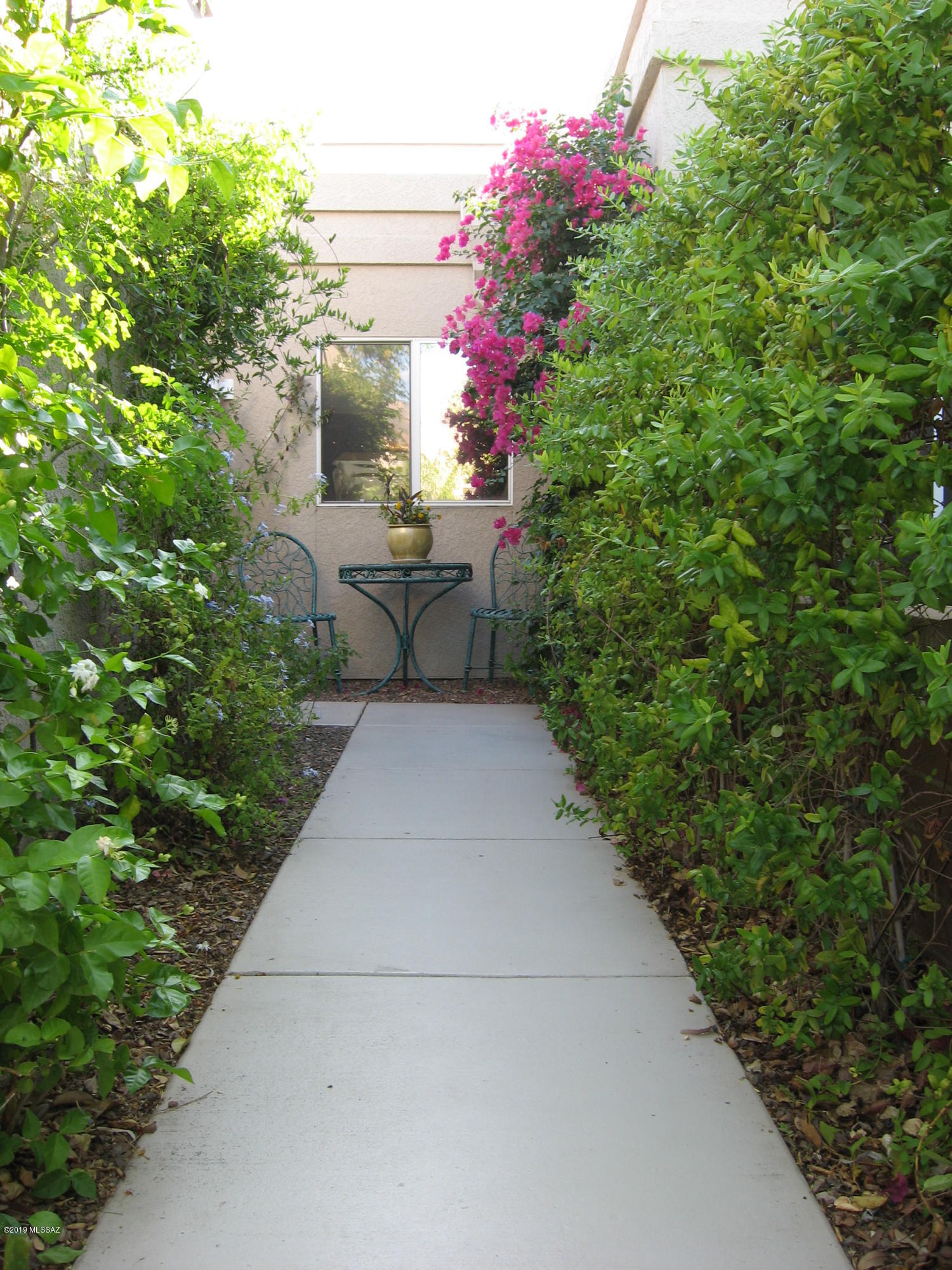 Tucson National Townhomes West II (1-81) - Residential Lease