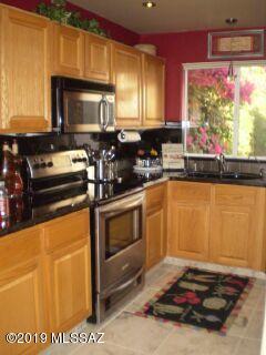 Tucson National Townhomes West II (1-81) - Residential Lease