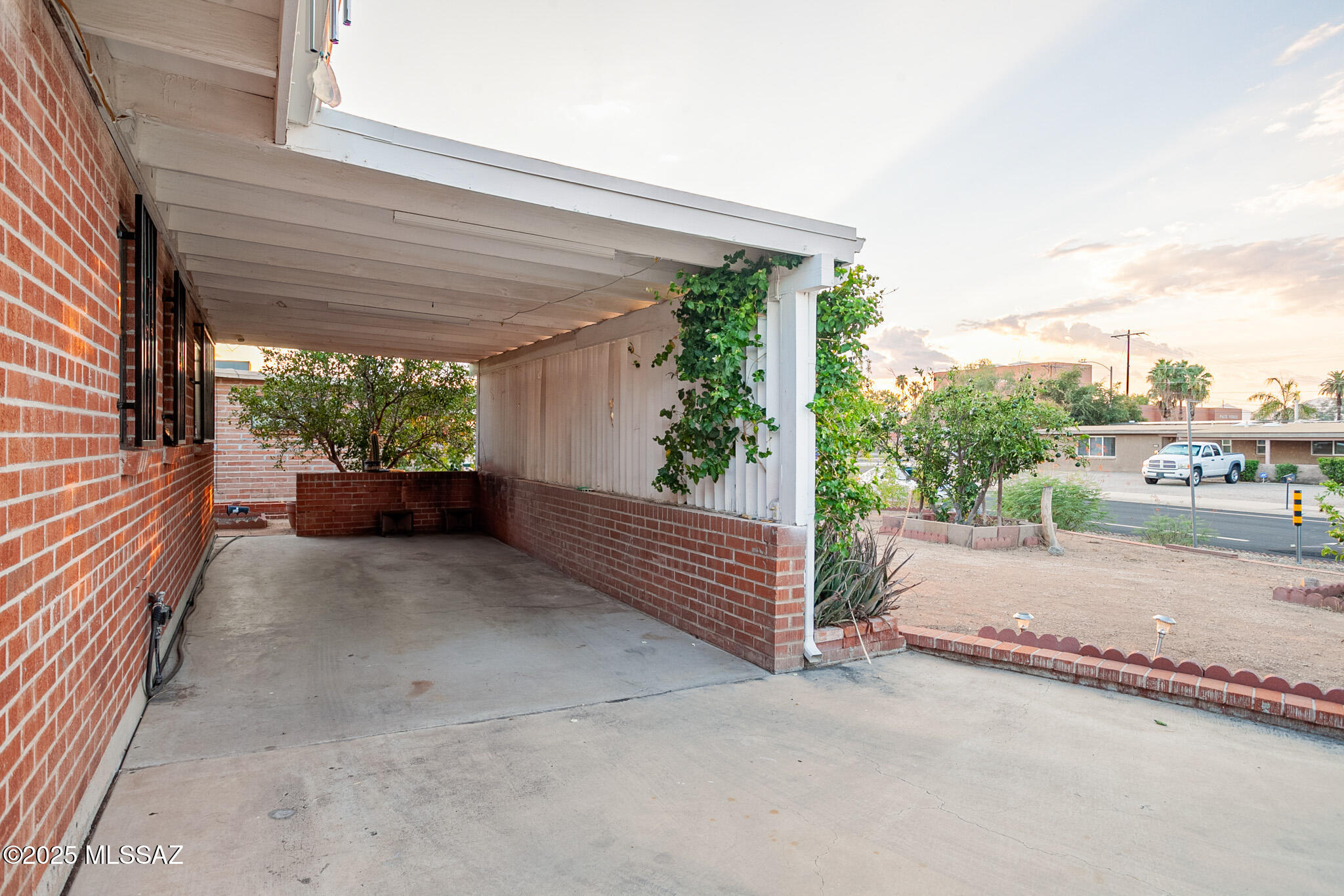 7018 E Calle Betelgeux