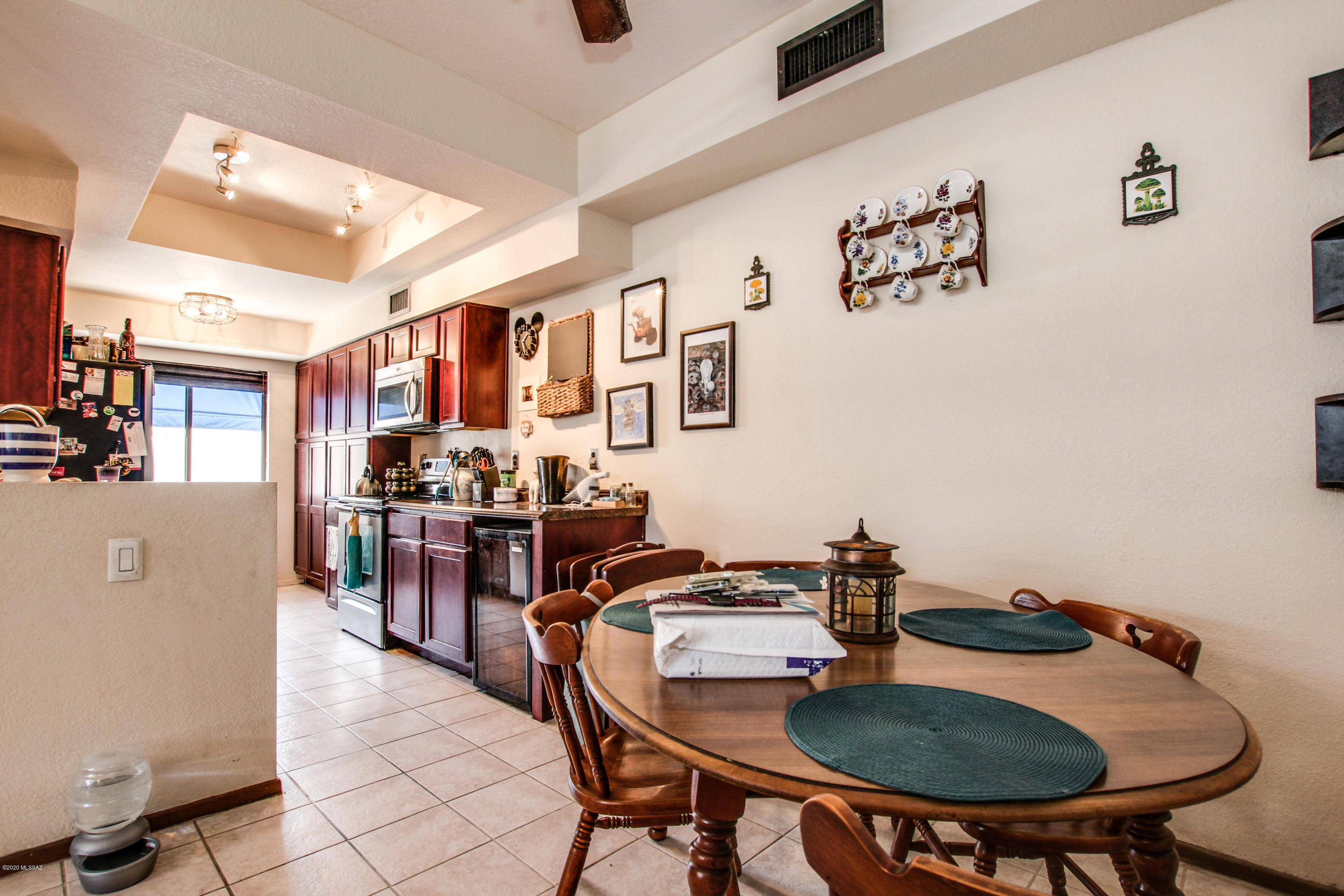 Summertree Condominiums (1-224) - Residential
