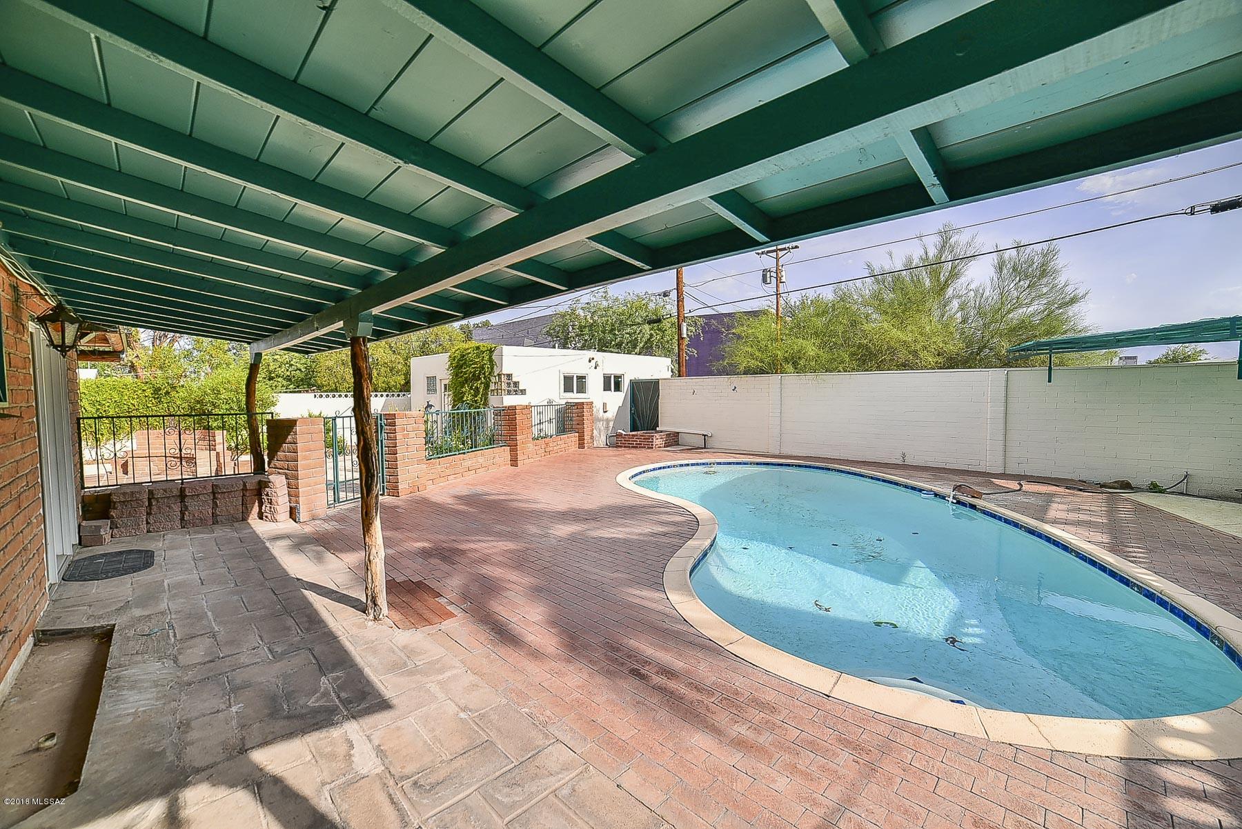 Broadmoor - Residential