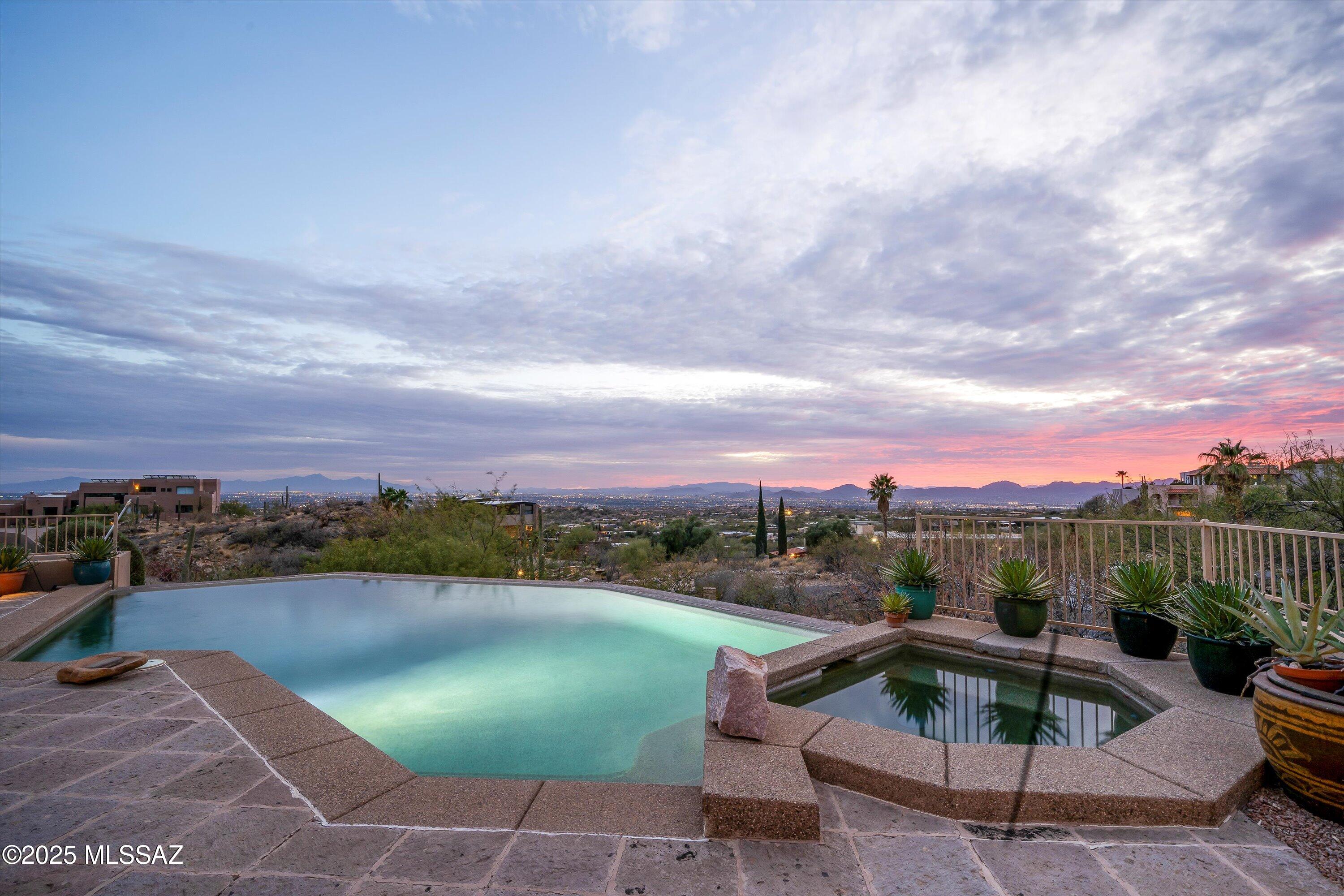 4361 E La Paloma Drive