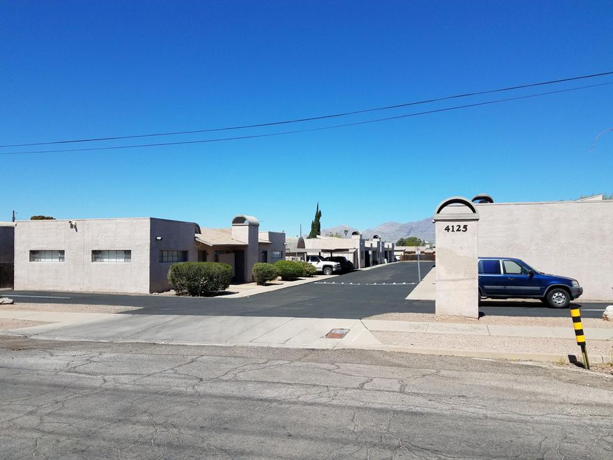 Great 27 unit complex. All units have AC and one covered parking space. Four older units rent for average of $517.per unit.