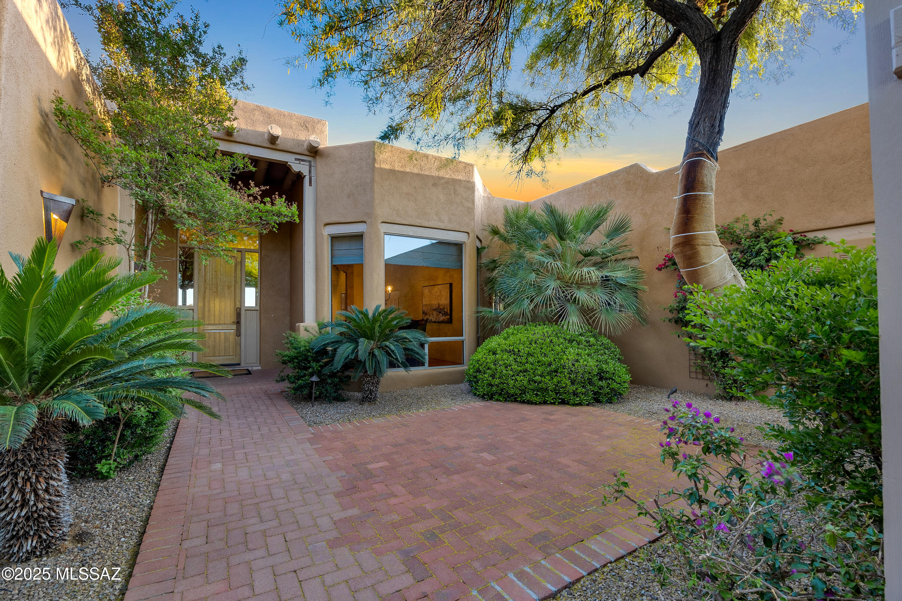 Honey Bee Ridge(The Estates At) - Residential