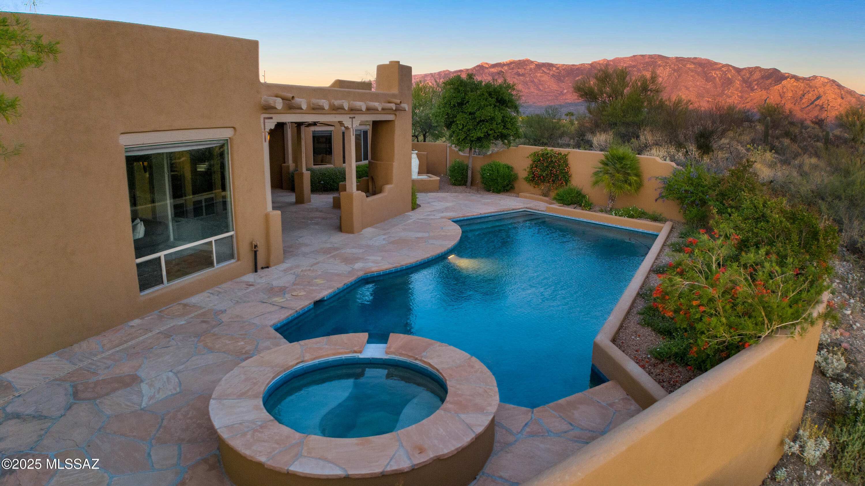 Honey Bee Ridge(The Estates At) - Residential