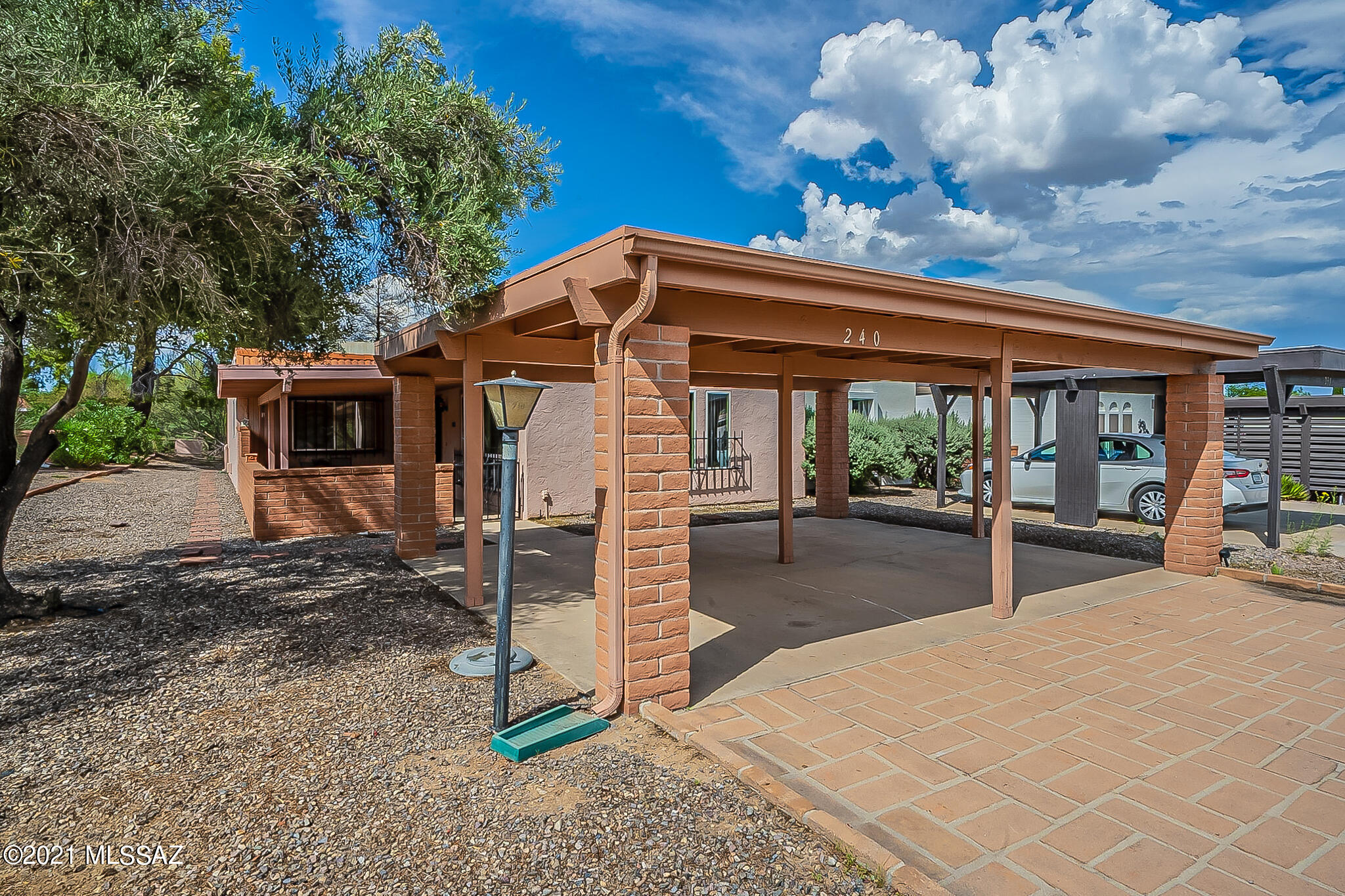Green Valley Townhouses NO.7 - Residential