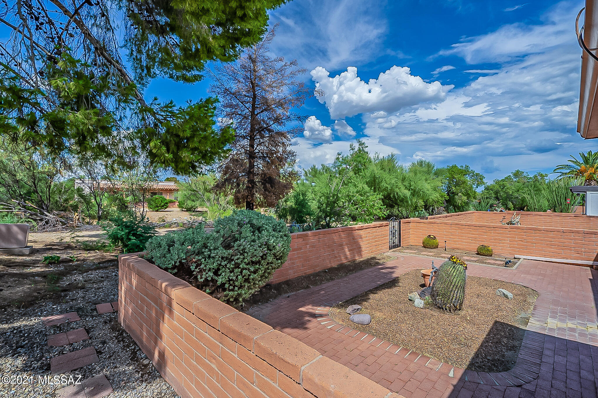 Green Valley Townhouses NO.7 - Residential