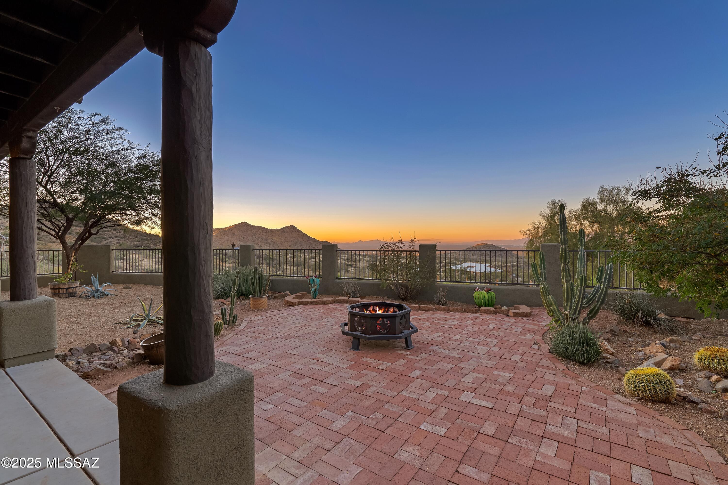 17950 S Via El Caballo Prieto