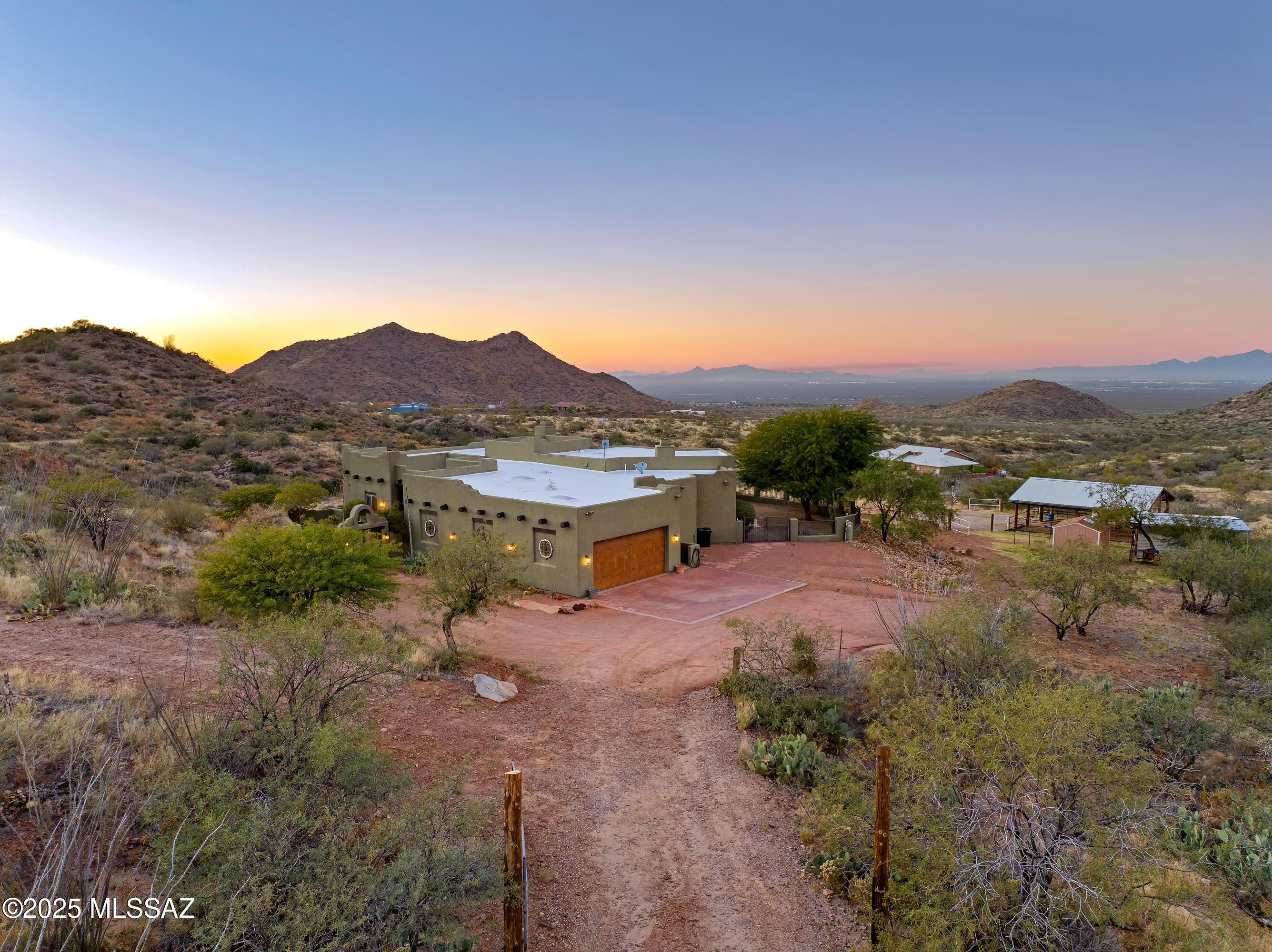 17950 S Via El Caballo Prieto