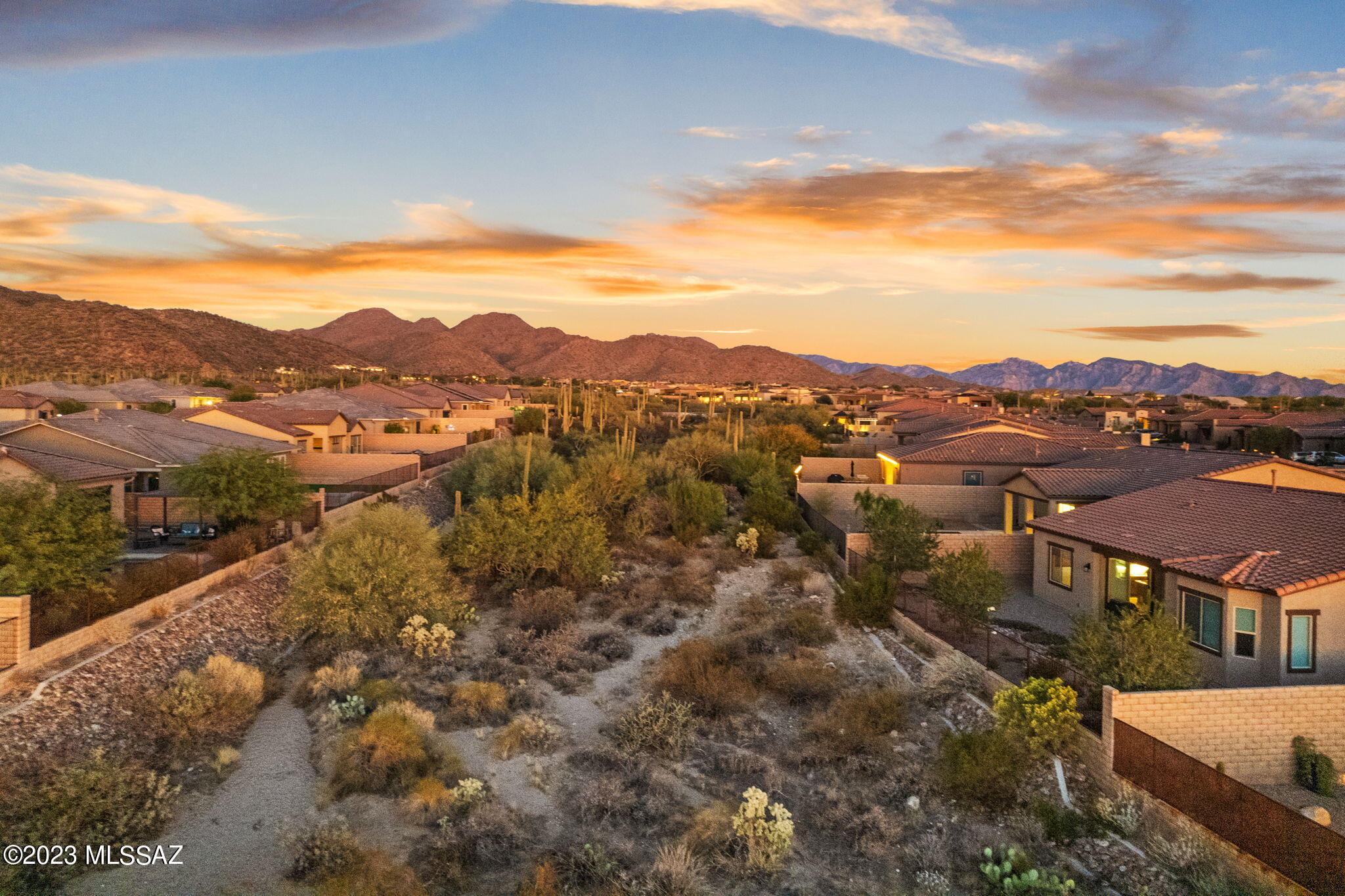 Boulder Bridge Pass II At Dove Mountain SQ20143250154 - Residential