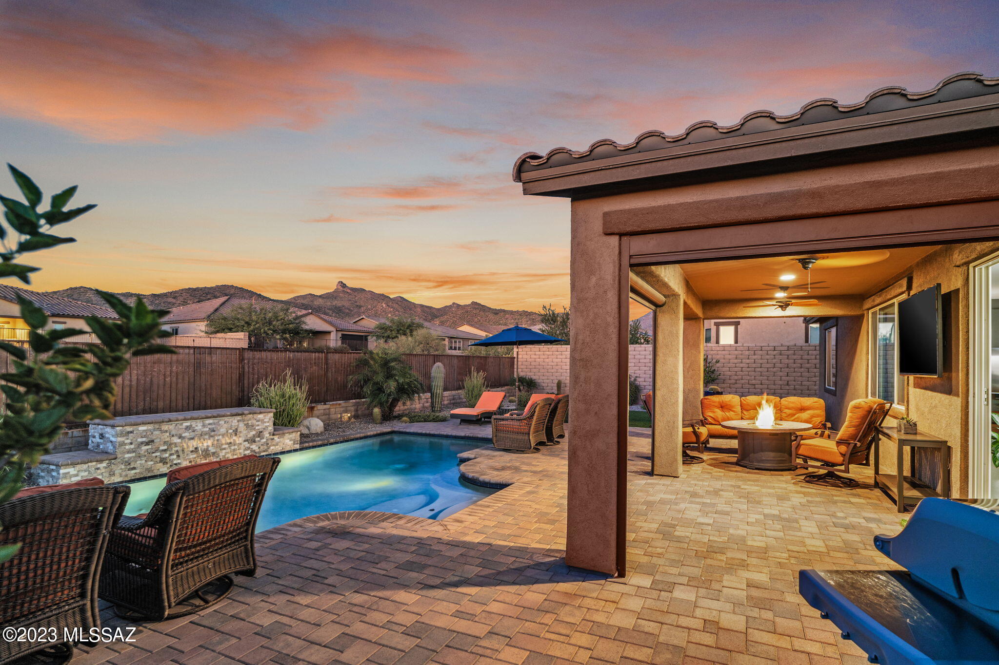 Boulder Bridge Pass II At Dove Mountain SQ20143250154 - Residential
