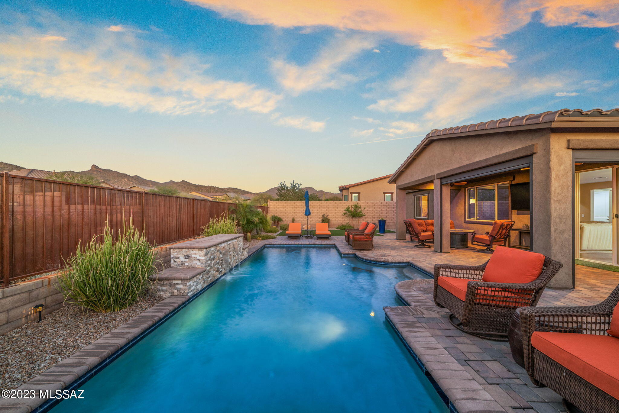 Boulder Bridge Pass II At Dove Mountain SQ20143250154 - Residential