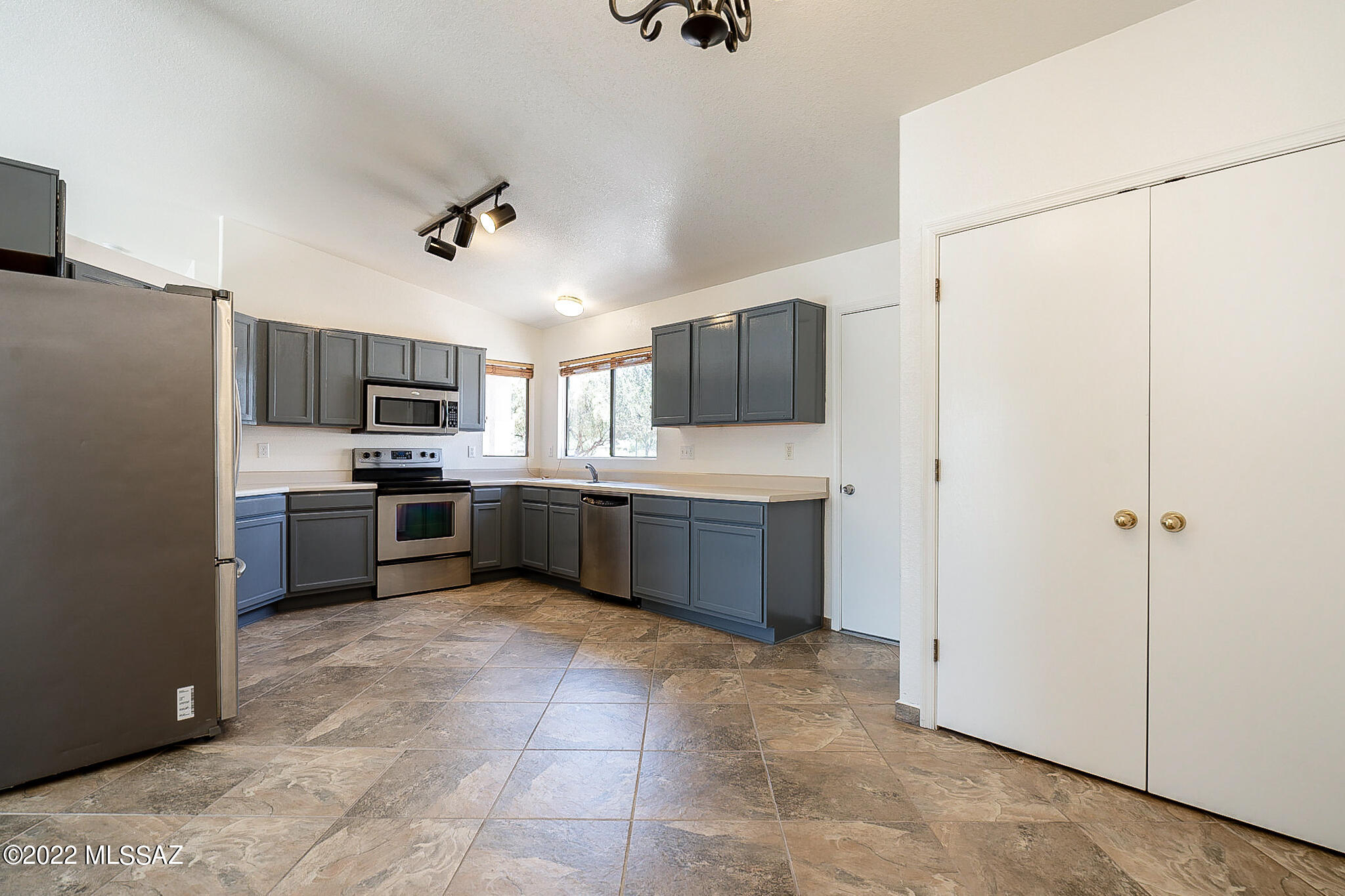 Oakmore At Midvale (66-90,114-120,129-134,151-198) - Residential