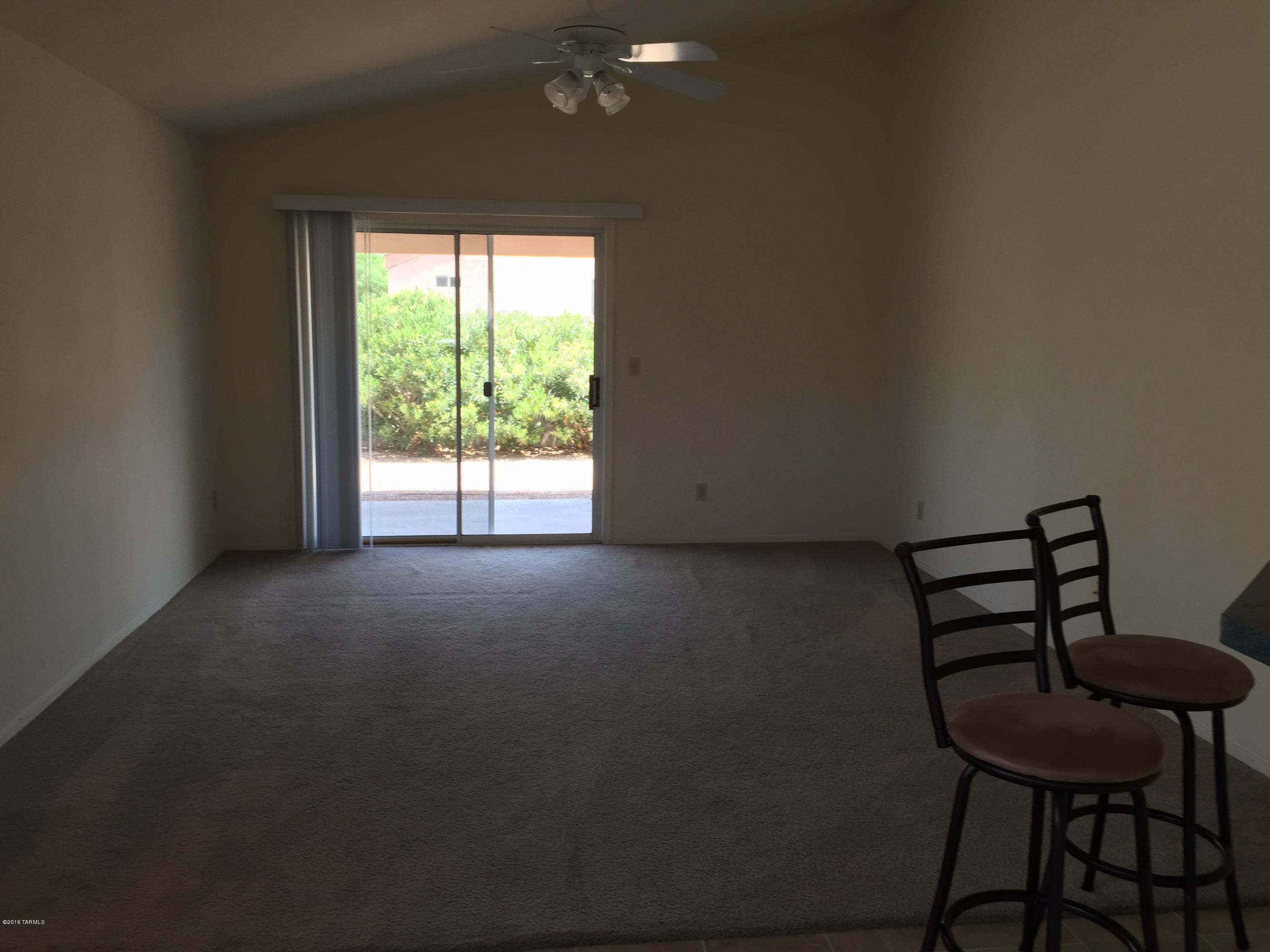 Hacienda Del Oro (1-78) - Residential Lease
