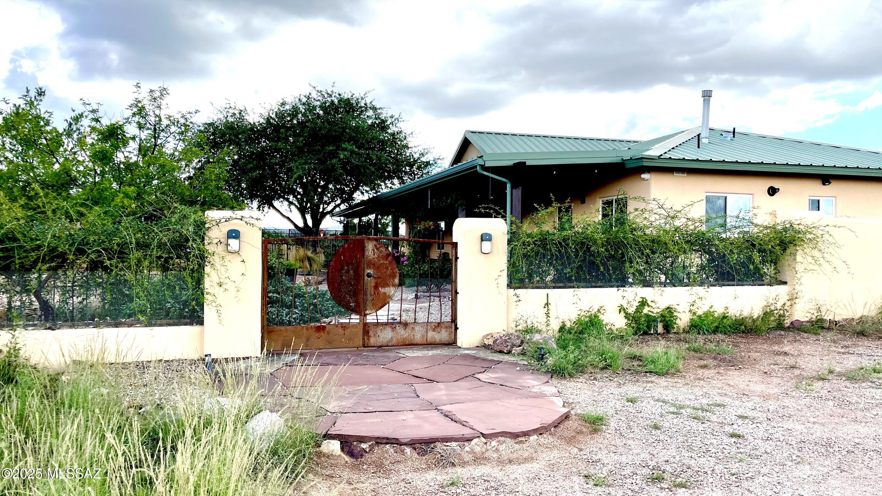 Las Encinos Village - Residential