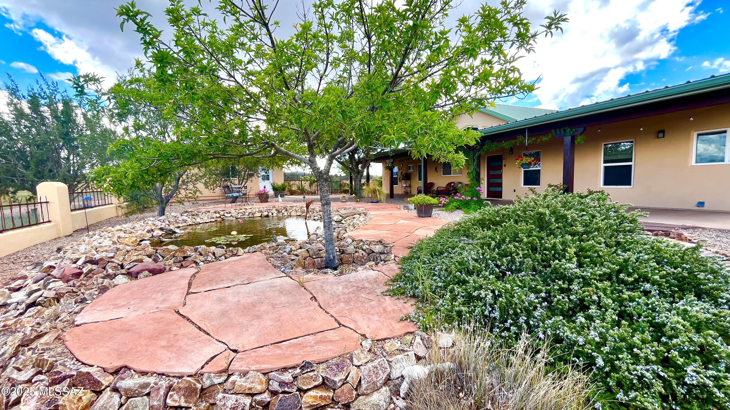 Las Encinos Village - Residential