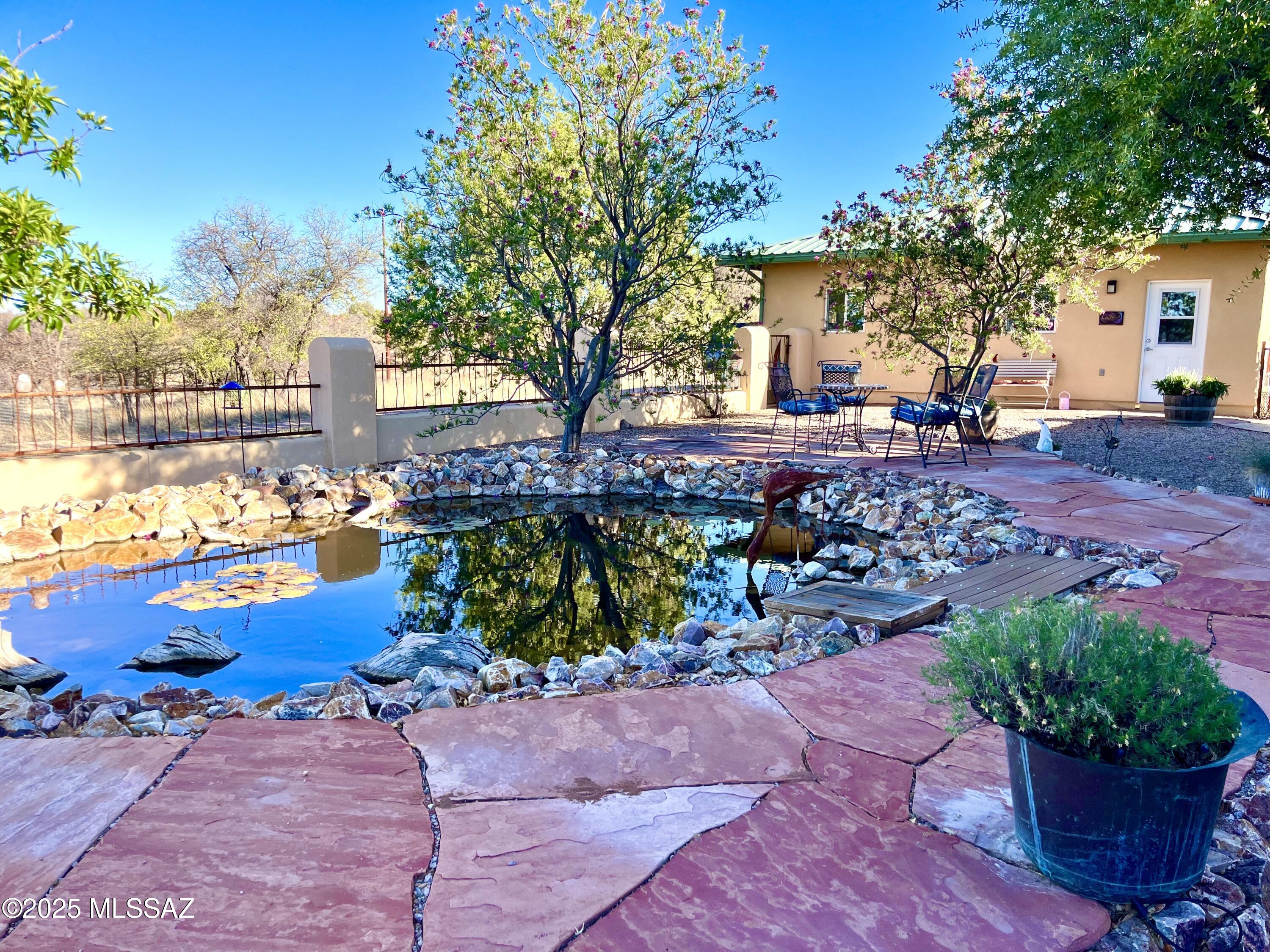 Las Encinos Village - Residential