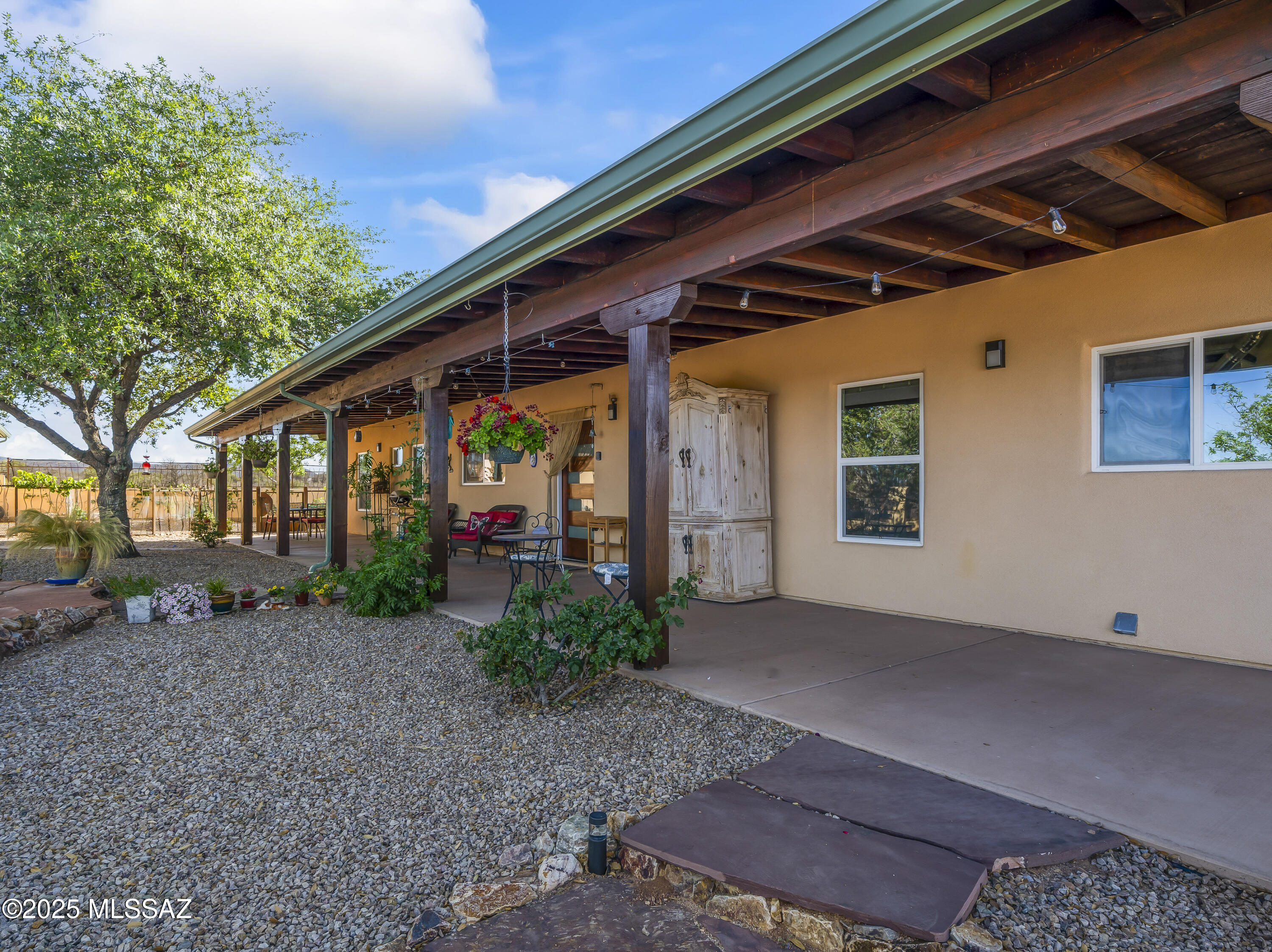 Las Encinos Village - Residential